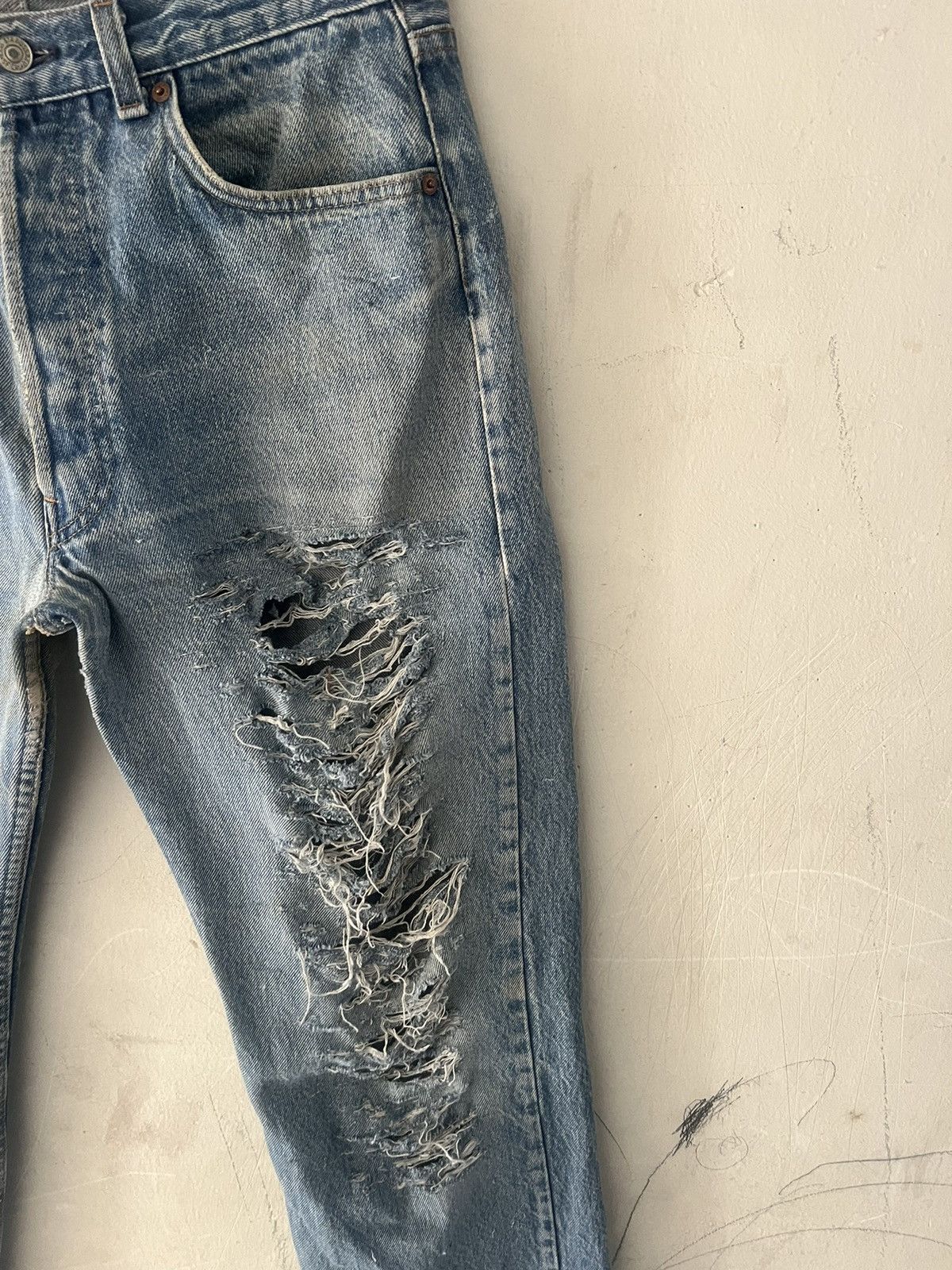 Japanese Brand × Levi's Vintage Clothing × Vintage THRASHED🔥LEVIS 501 DISTRESSED KURT KOBAIN Size US 30 / EU 46 - 4 Thumbnail
