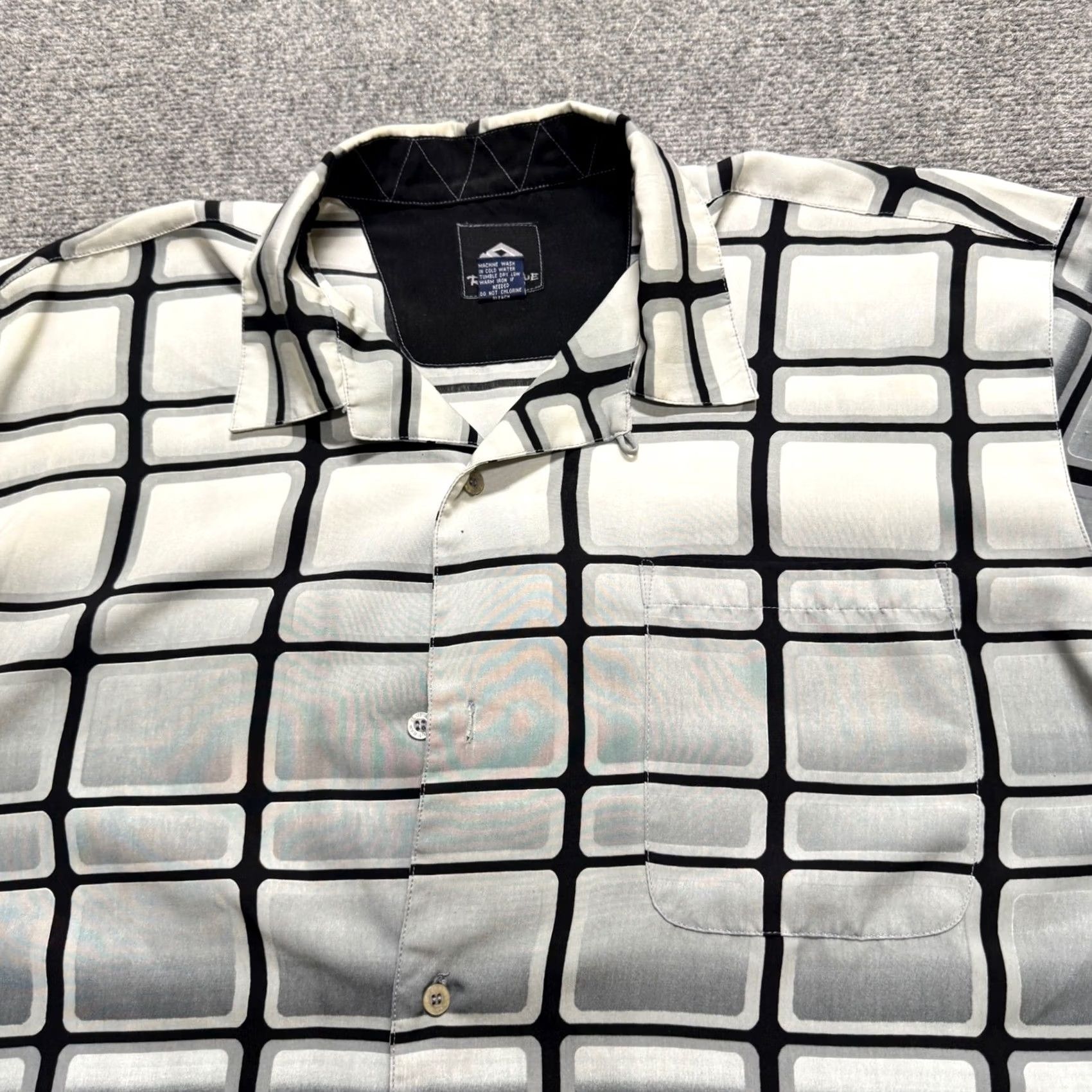 Vintage Y2K Raw Blue Dress Shirt Men 2XL Big & Tall Geometric Button Up Polyester Black/White Size 48R - 7 Thumbnail
