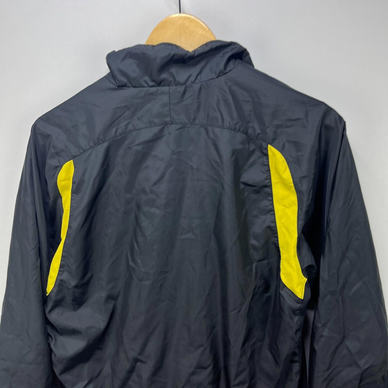 Nike Vintage Y2K Nike Livestrong Windbreaker Jacket Size Small Size US S / EU 44-46 / 1 - 9 Thumbnail