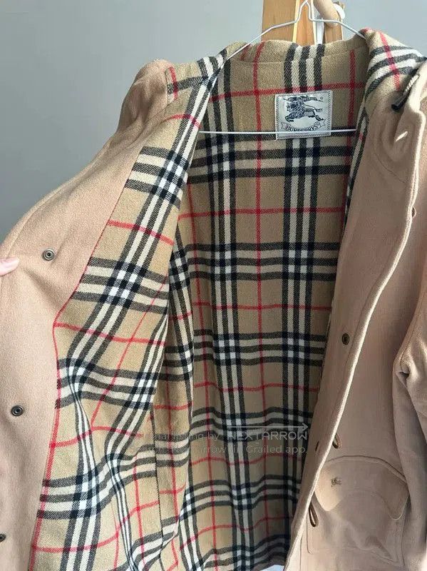 Burberry Burberry Beige Wool Long Coat for Women. Size M / US 6-8 / IT 42-44 - 3 Thumbnail