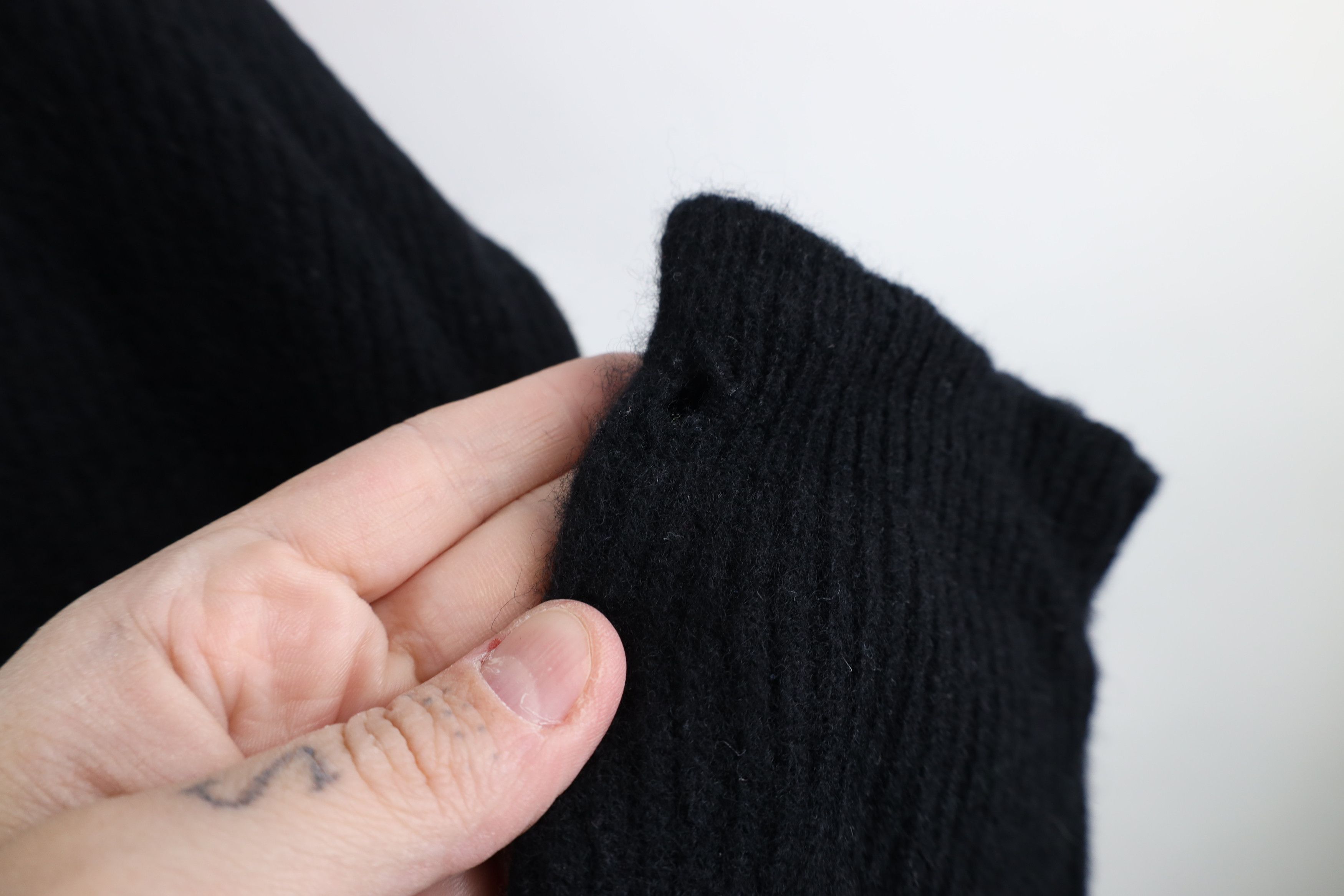 Eddie Bauer × Vintage Vintage 90s Eddie Bauer Ribbed Knit V-Neck Sweater Black Size US XL / EU 56 / 4 - 5 Thumbnail