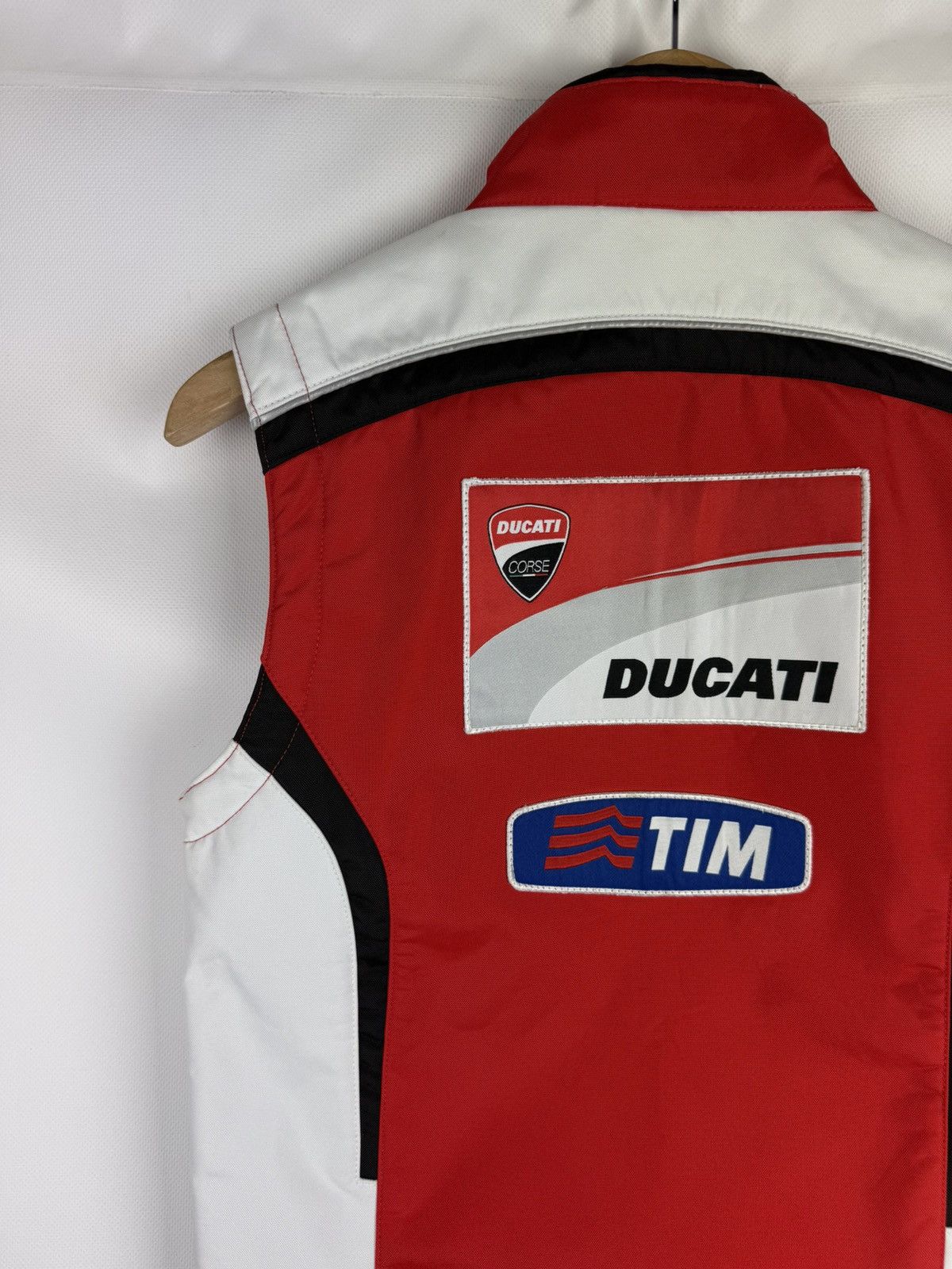 Ducati Ducati Corse Men’s Soft shell Racing Vest Waistcoat Size Xs Size US XS / EU 42 / 0 - 12 Thumbnail