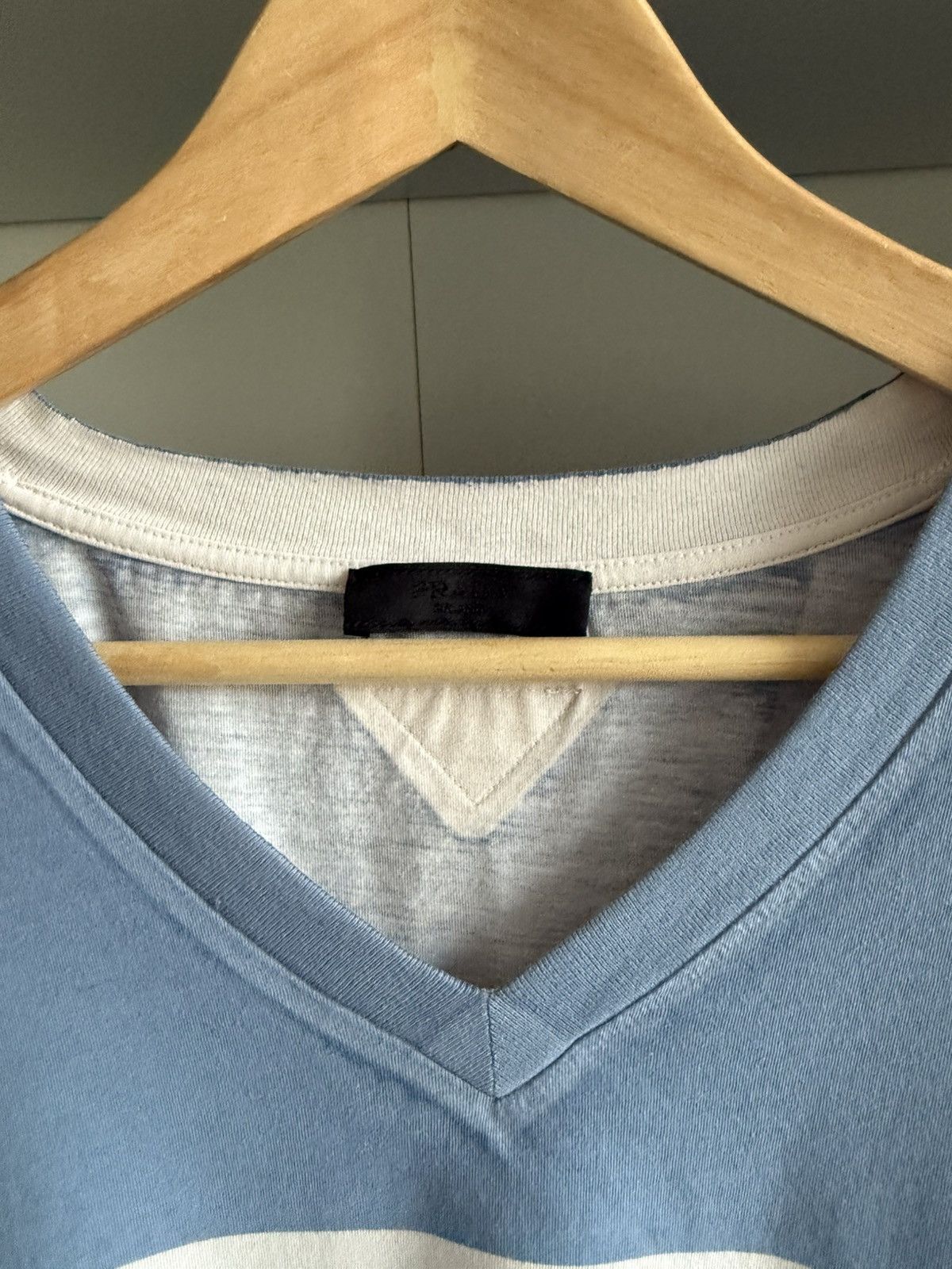 Prada Washed Prada tshirt Size US L / EU 52-54 / 3 - 3 Thumbnail