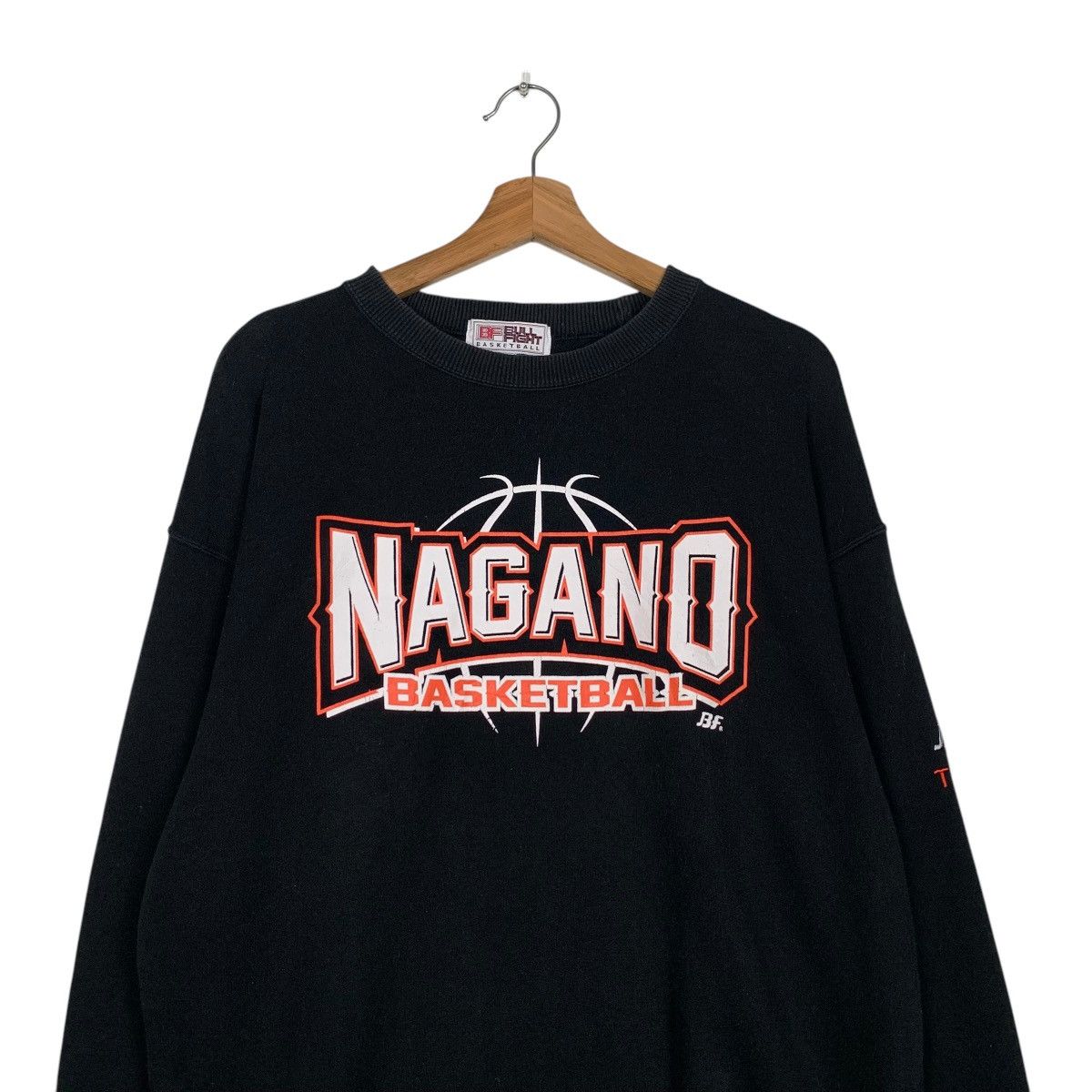 Japanese Brand BULL FIGHT Basketball Big Logo Crewneck Sweatshirt #1970-C86 Size US L / EU 52-54 / 3 - 2 Thumbnail