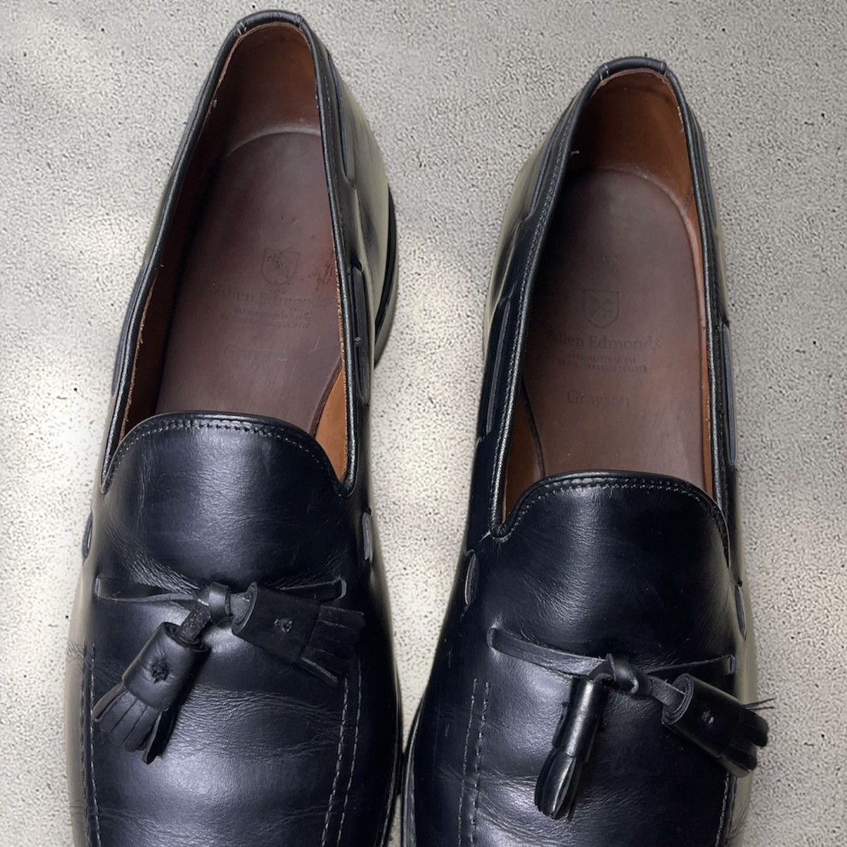 Allen Edmonds Allen Edmonds Grayson Black Leather Tassel Dress Loafer Size US 10.5 / EU 43-44 - 4 Thumbnail