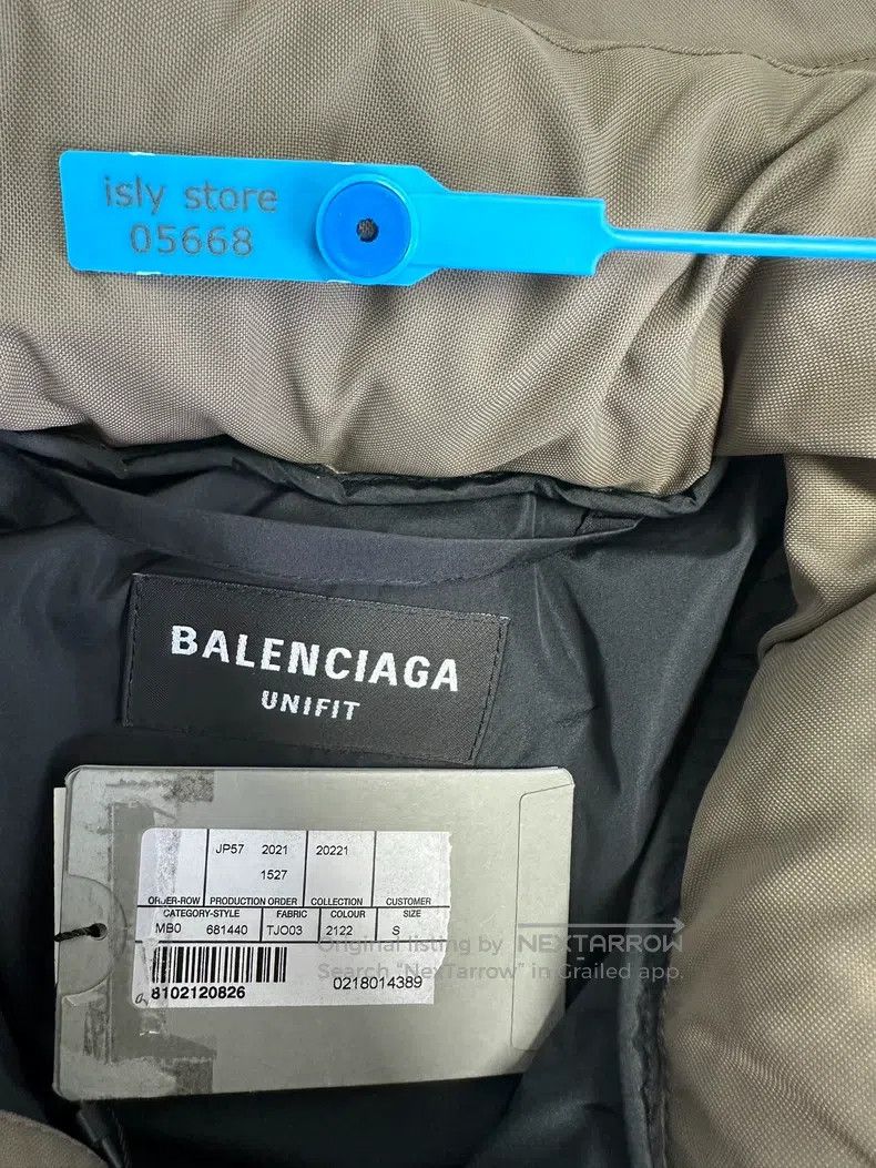 Balenciaga Balenciaga Embroidered Solid Color Zipper Collar Padded Co Size US S / EU 44-46 / 1 - 4 Thumbnail