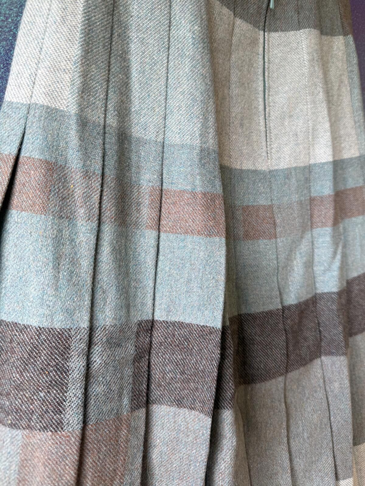 Other Princess Grey Checked high-waisted pleated skirt Size 28" / US 6 / IT 42 - 2 Thumbnail