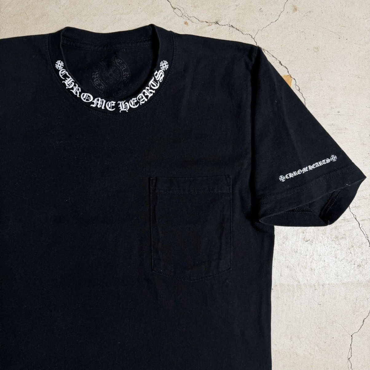 Chrome Hearts Chrome Hearts Gothic Script Neck Logo T Shirt Size US S / EU 44-46 / 1 - 2 Thumbnail