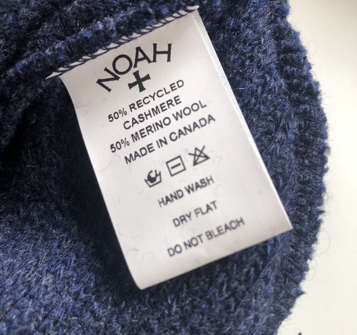 Noah Noah Cashmere/Merino beanie NAVY Size ONE SIZE - 3 Thumbnail