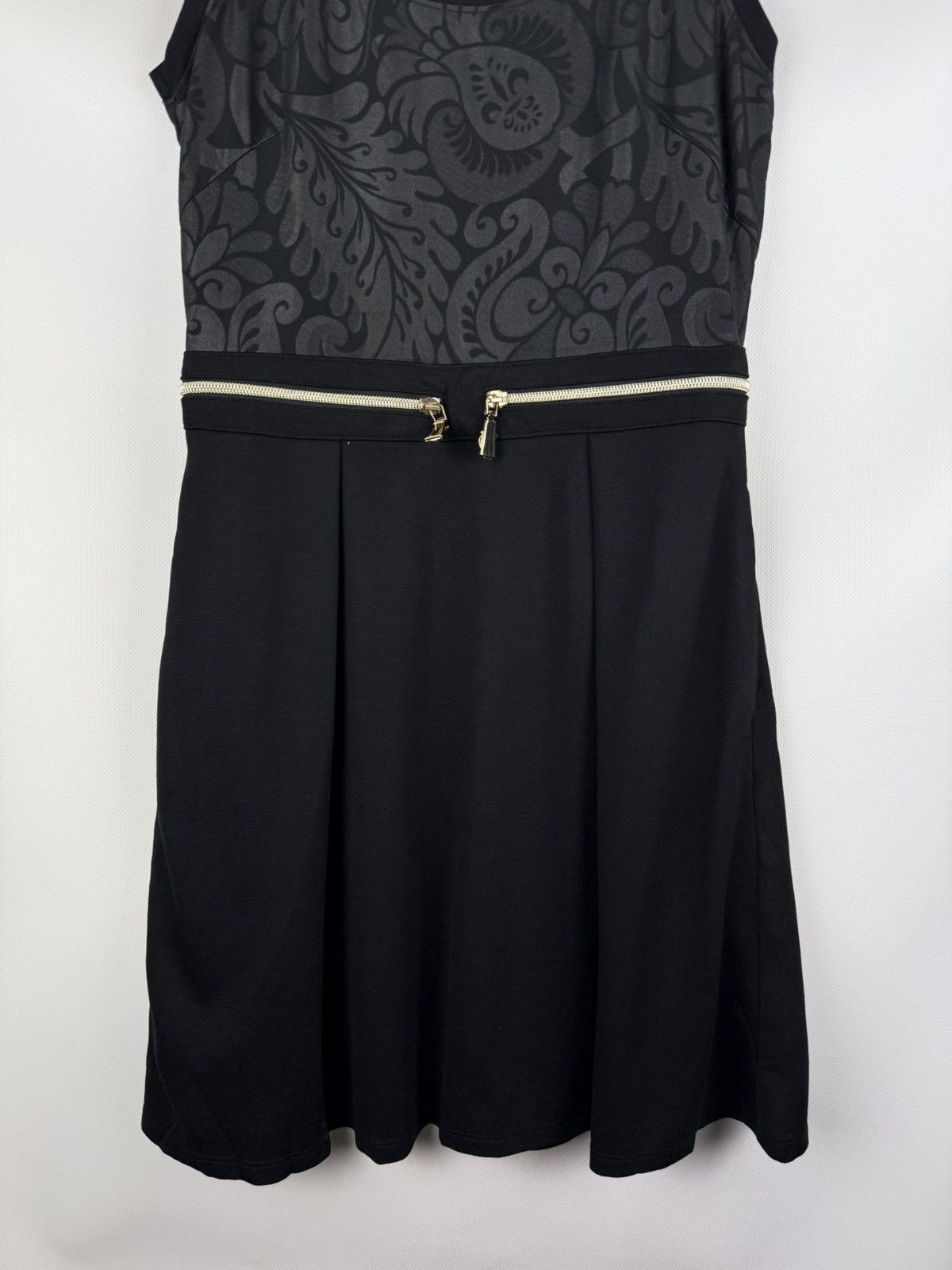 Versace Jeans Couture Versace Jeans Ladies Sleeveless Patterned Dress Size US 4 Size S / US 4 / IT 40 - 7 Thumbnail