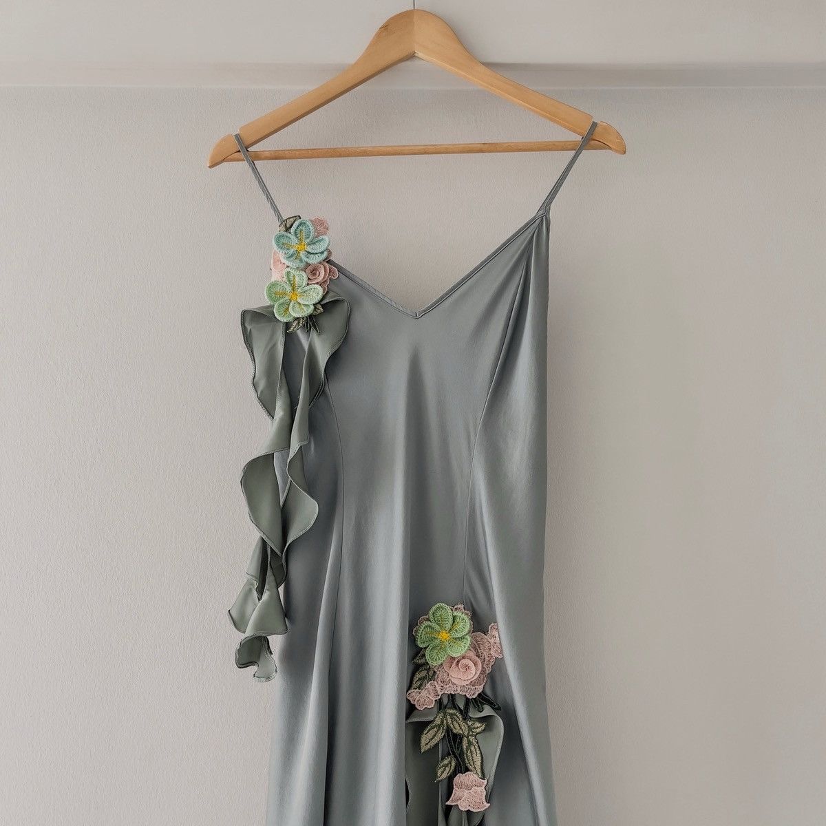 Victoria's Secret × Vintage Special! Romantic VS Dusty Green Silk Mini Dress (Medium) Size M / US 6-8 / IT 42-44 - 11 Thumbnail