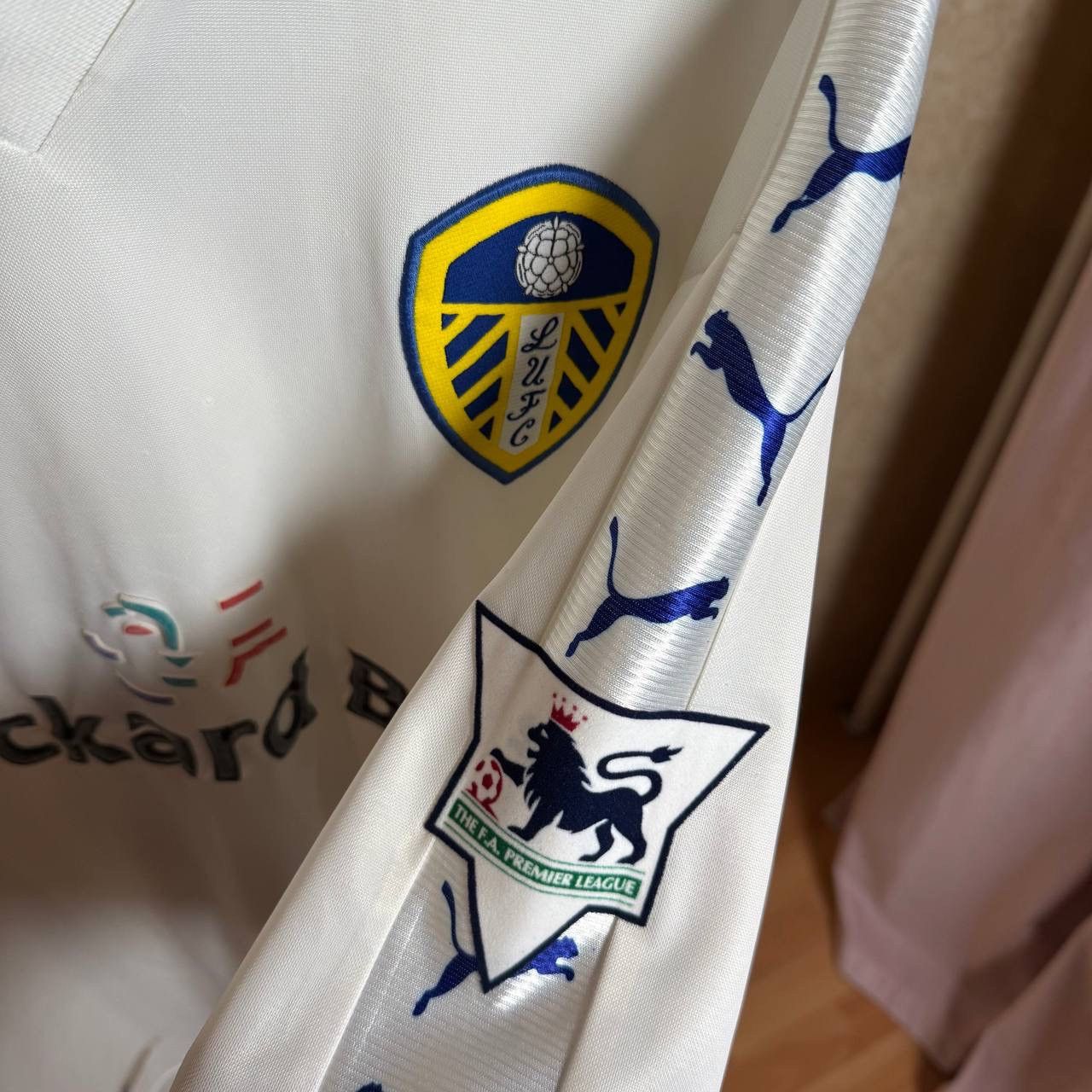 Puma Leeds United Haaland #4 Puma vintage Player Issue Size US L / EU 52-54 / 3 - 6 Thumbnail