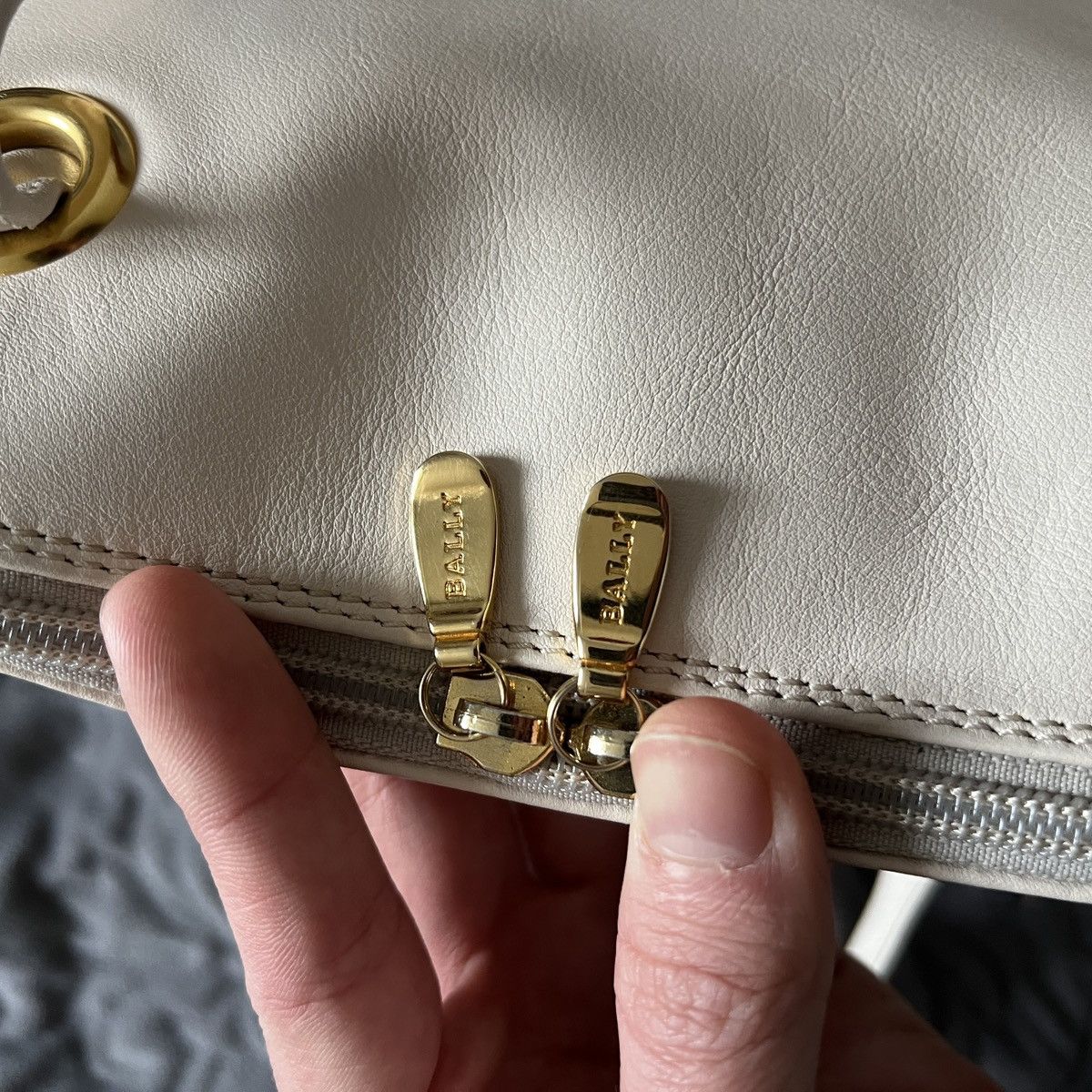 Bally Bally Shoulder White Leather Bag Size ONE SIZE - 12 Thumbnail