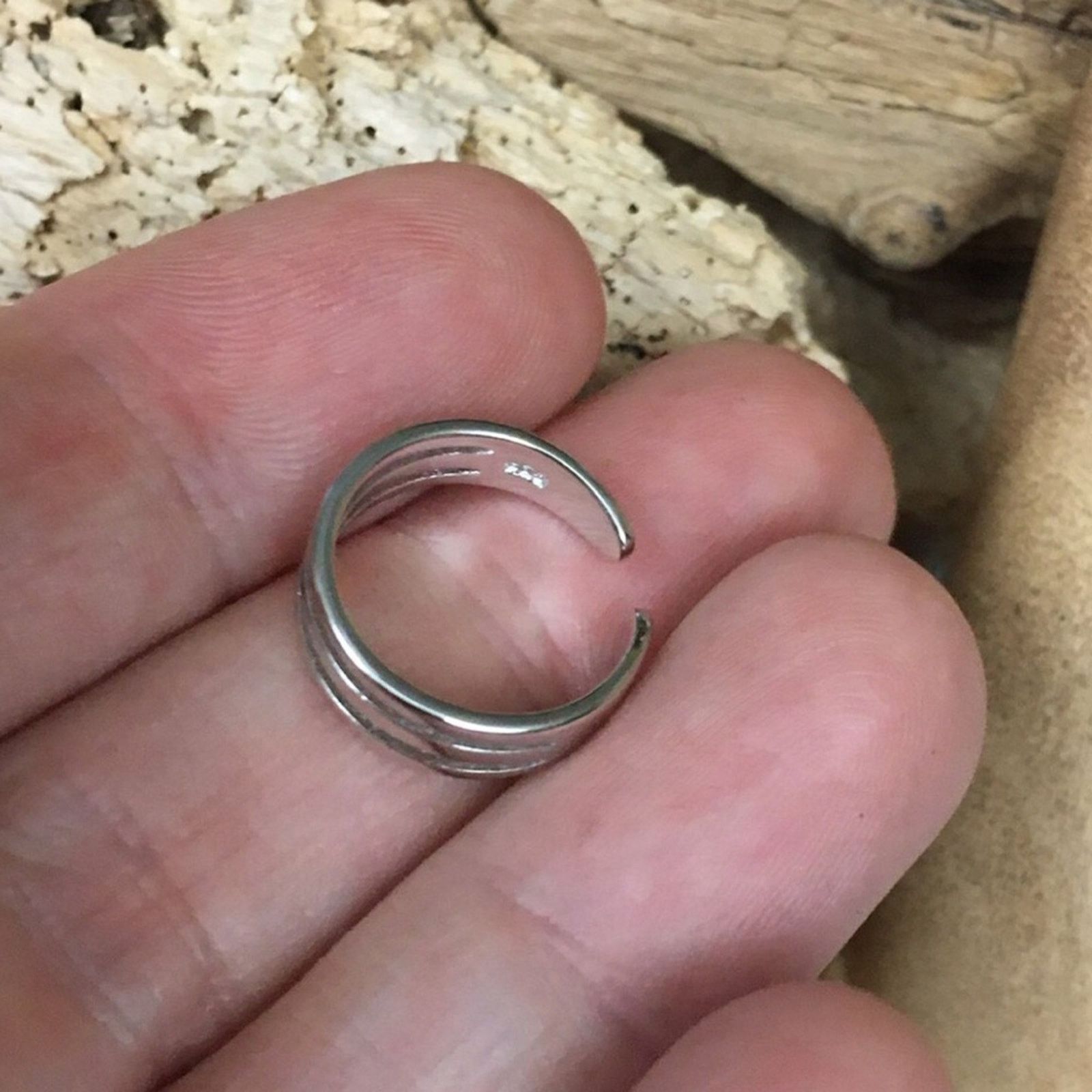 The Unbranded Brand Triple Band Sterling Silver High Polish Toe Ring Size ONE SIZE - 4 Thumbnail