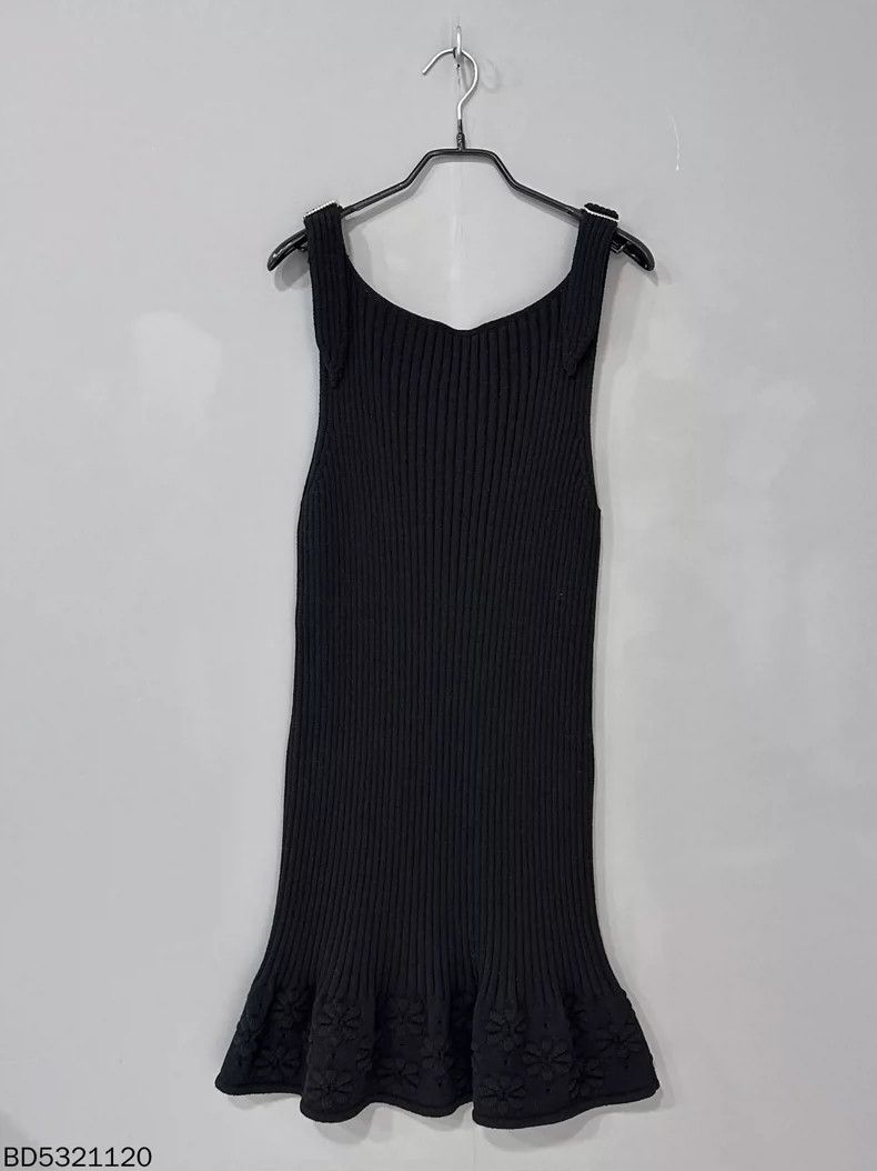 Chanel Chanel Black gold embossed double C logo knitted vest dress Size XS / US 0-2 / IT 36-38 - 2 Thumbnail