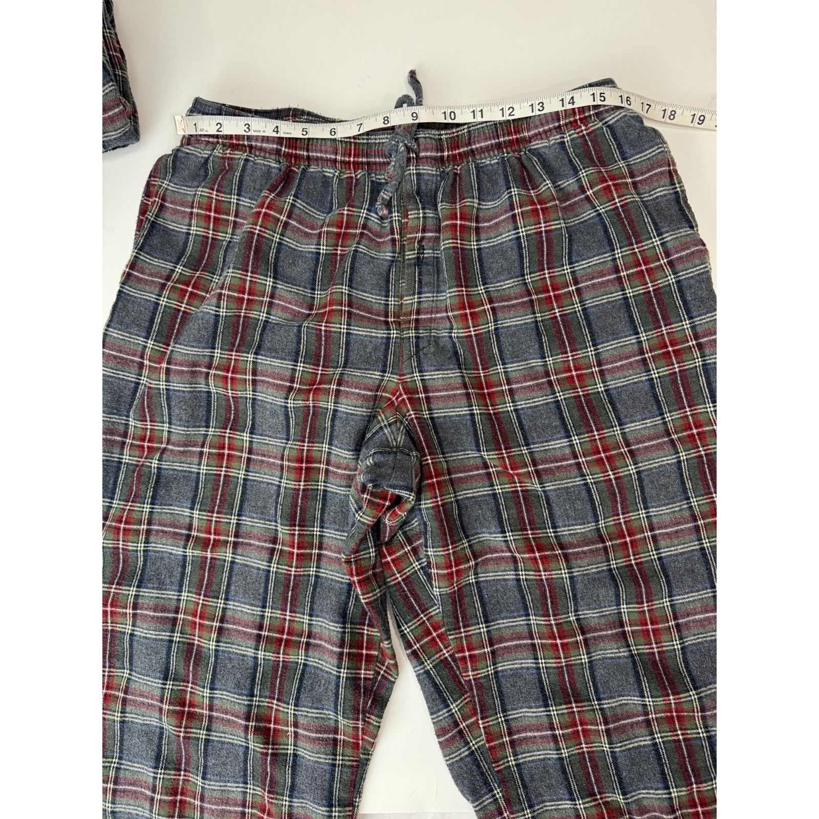 L.L. Bean L.L.Bean Men's Scotch Plaid Flannel Pajamas Gray Red Cozy Size US 32 / EU 48 - 10 Thumbnail