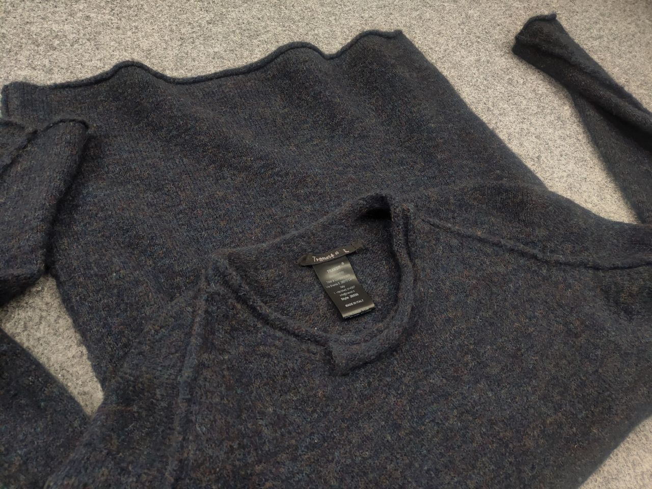 Transit Transit Design textured yarn sweater round neck Wool sweater Size US L / EU 52-54 / 3 - 10 Thumbnail
