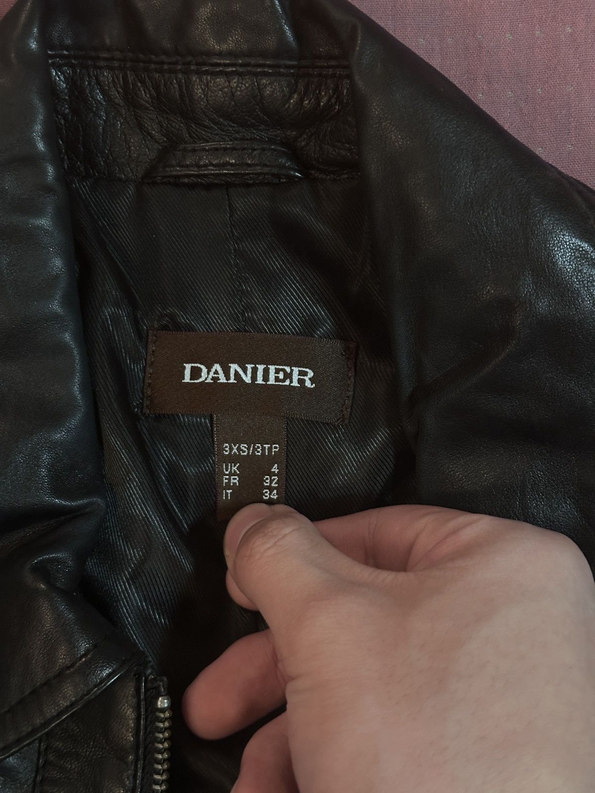 Danier DANIER Women's Black Leather Jacket Size XXS / US 00 / IT 34 - 4 Thumbnail
