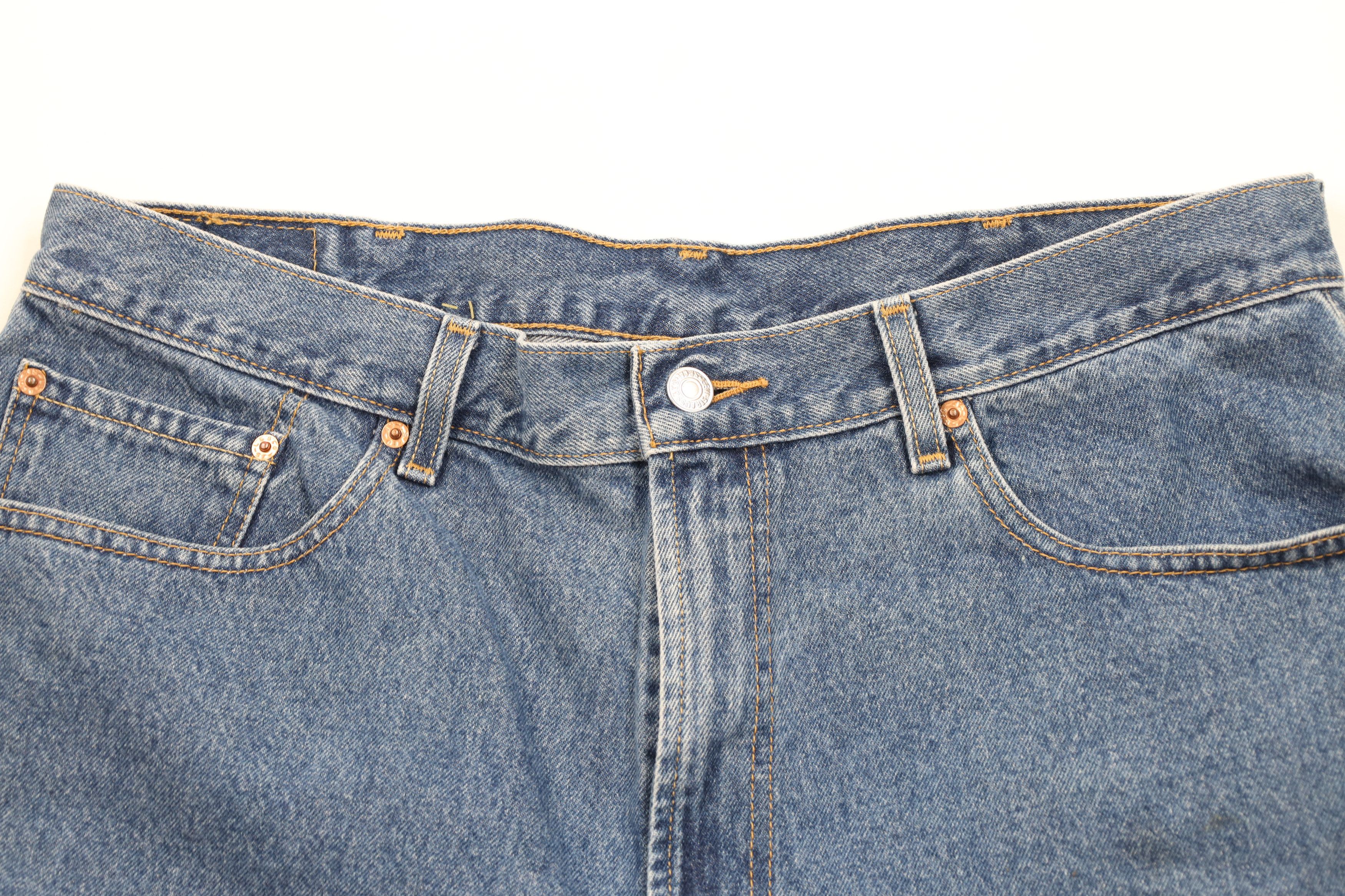 Levi's Vintage Y2K 2004 Levis 550 Fit Denim Jean Shorts Jorts Size US 38 / EU 54 - 2 Thumbnail