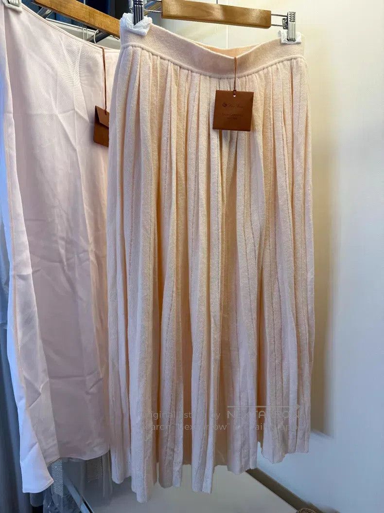 Loro Piana Loro Piana size XL Cherry Blossom Pink Cashmere Pleated Ski Size 22" - 6 Thumbnail