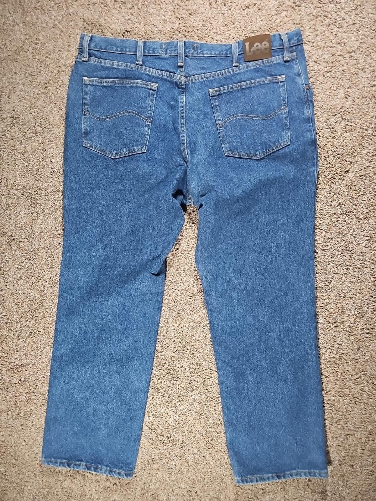 Lee Lee Regular Fit Straight Leg Medium wash Denim Jeans 44x30 Size US 44 / EU 60 - 6 Thumbnail