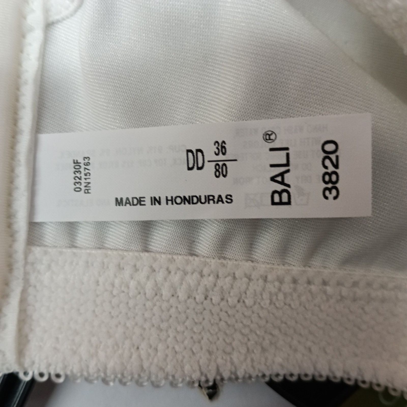 Other Bali Beautifully You Wirefree Bra White Size 36DD NWT Size ONE SIZE - 4 Thumbnail