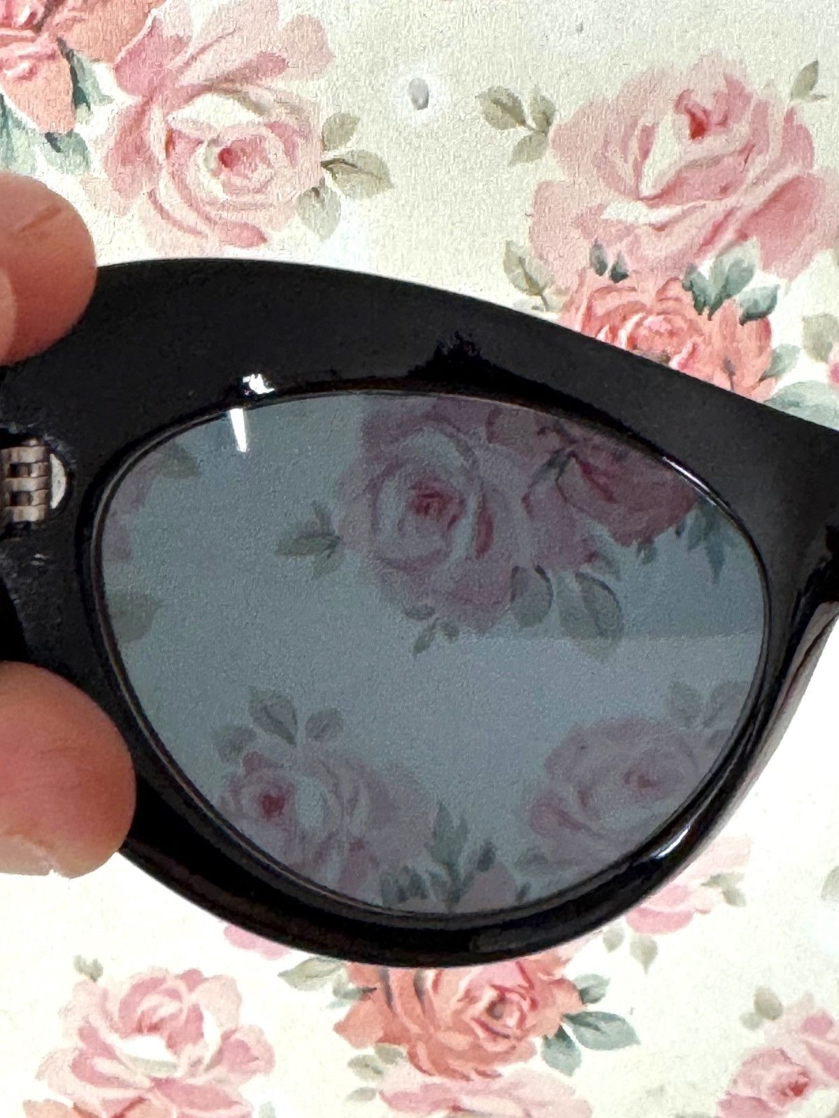 Versace Gianni Versace Vintage 90s Oversize Cat-Eye Sunglasses Size ONE SIZE - 16 Thumbnail