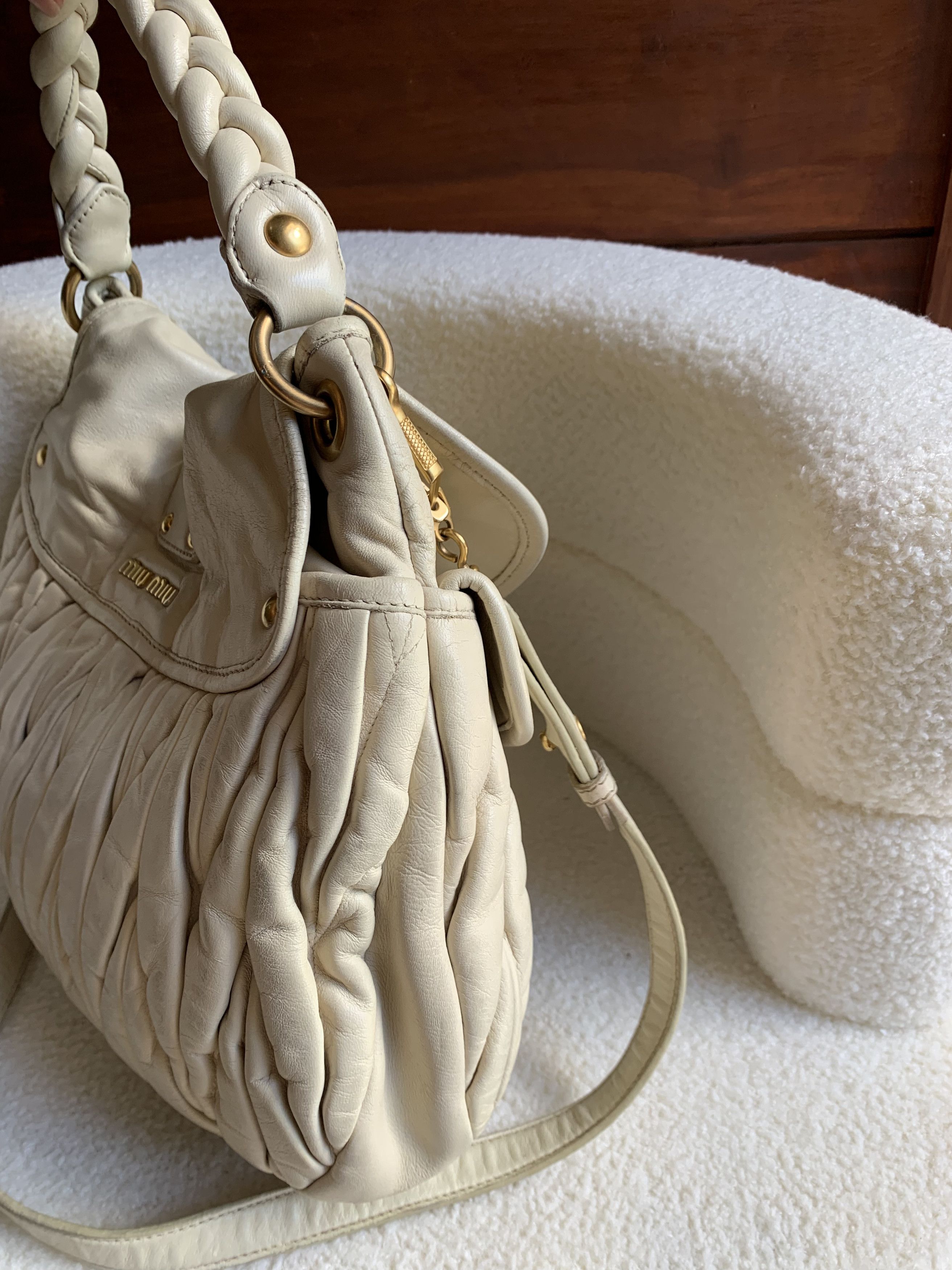 Miu Miu Miu Miu Matelassé Coffer 2 Ways Bag White Size ONE SIZE - 6 Thumbnail