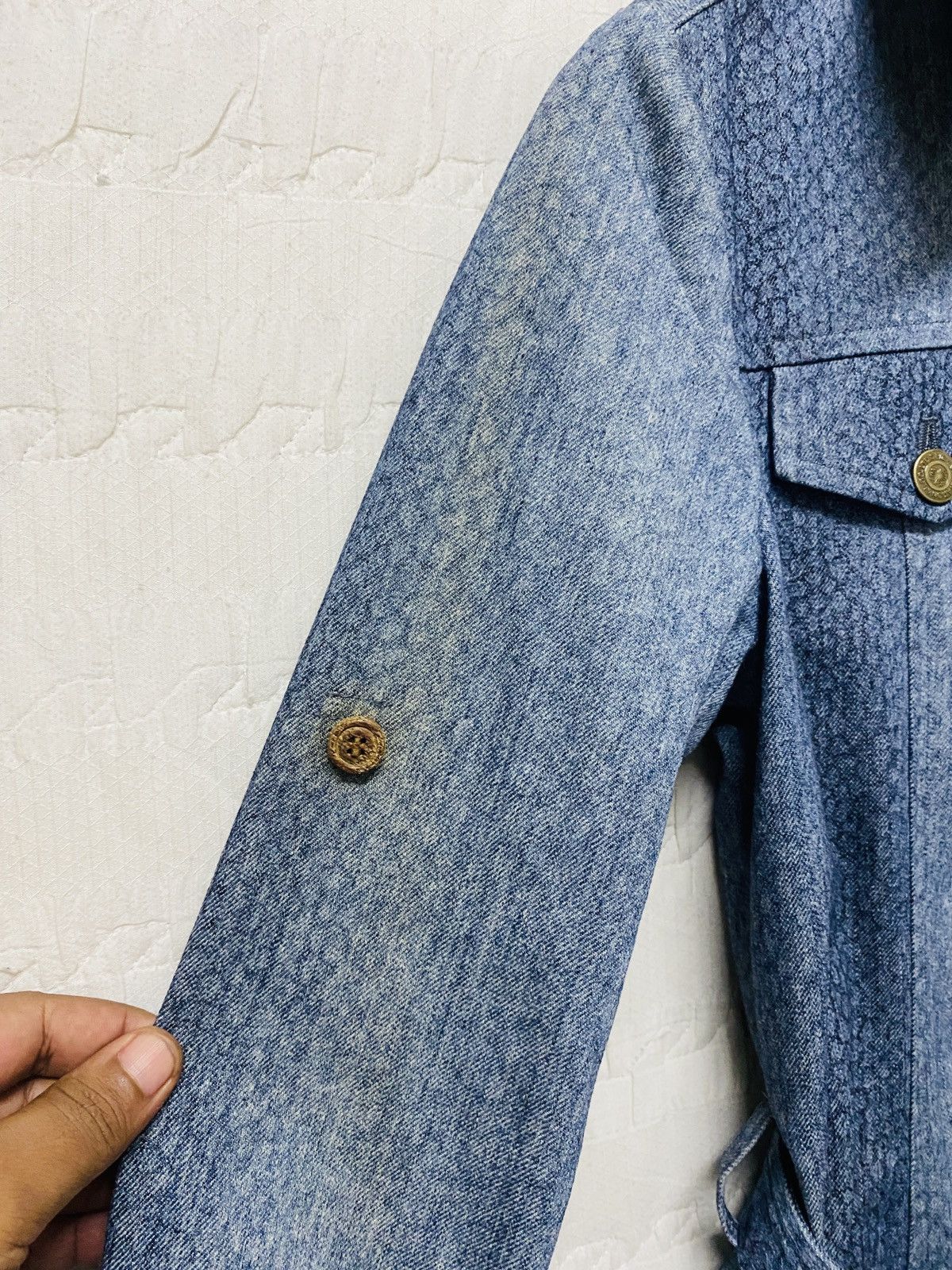 Tornado Mart (L) TORNADO MART FEMME STUDDED HONEYCOMB DENIM JACKET Size S / US 4 / IT 40 - 6 Thumbnail
