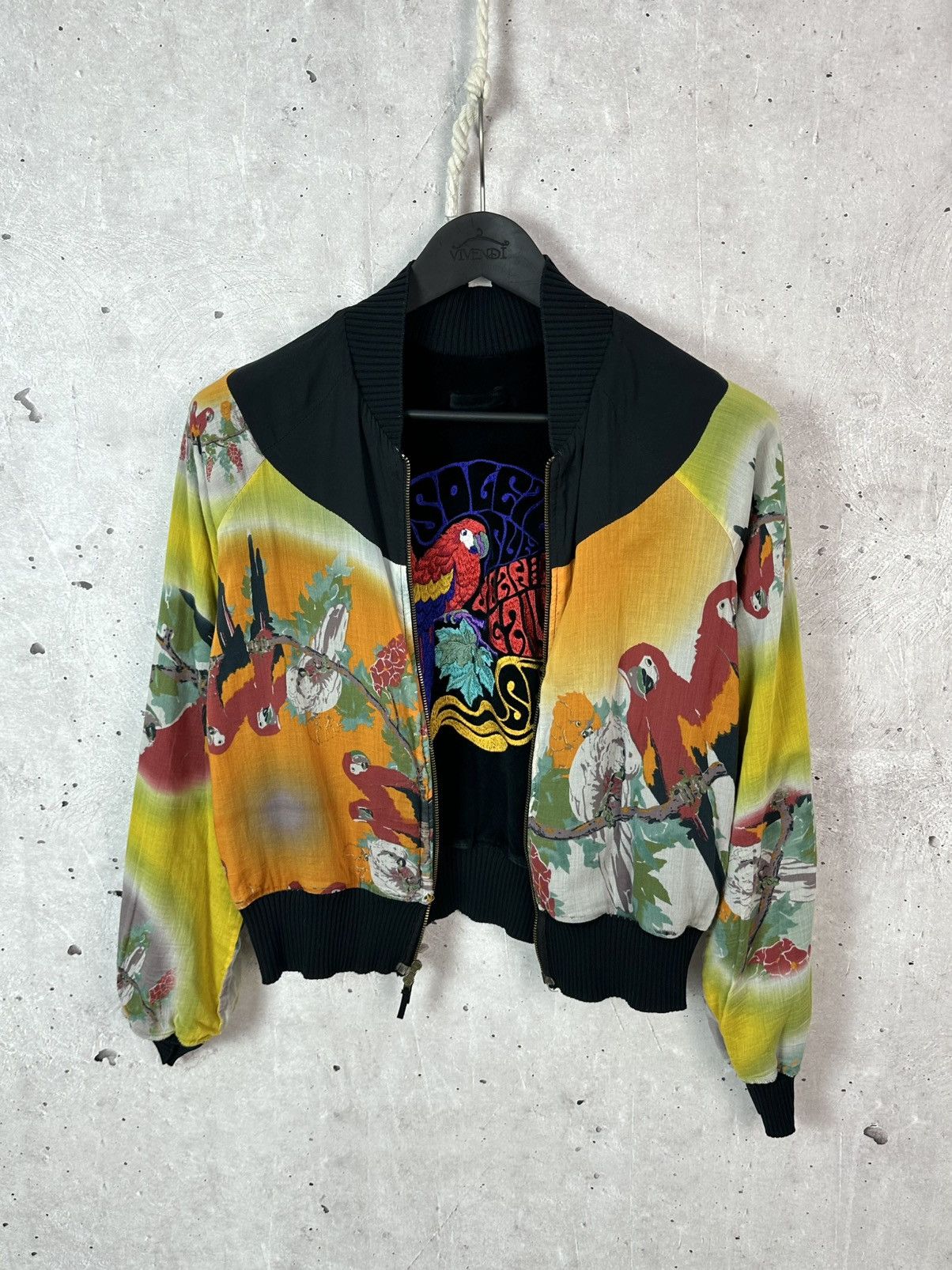 Vintage Jean Paul Gaultier Soleil Vintage Parrots Velour WMNS Bomber Size L / US 10 / IT 46 - 13 Thumbnail