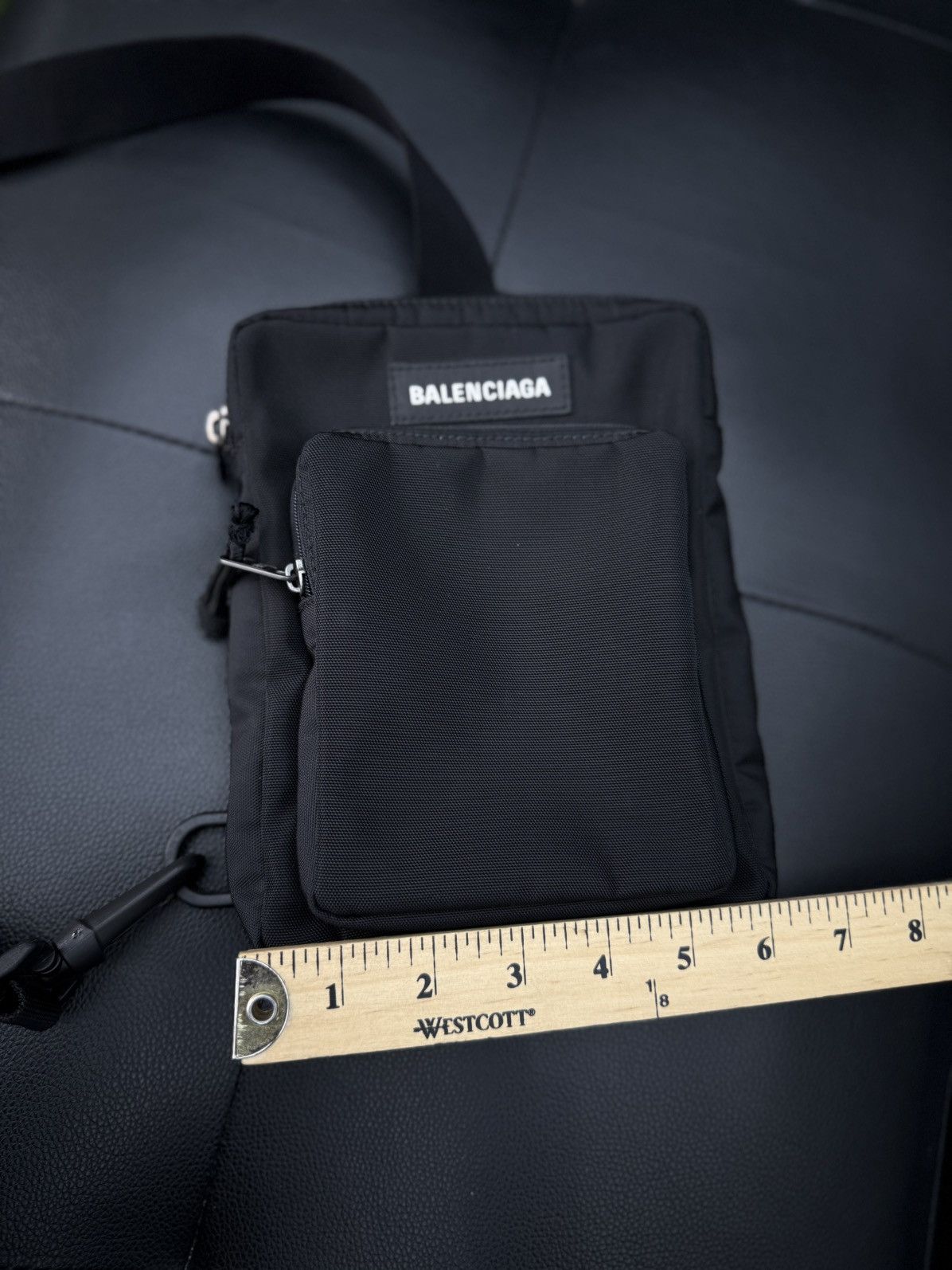 Balenciaga BALENCIAGA Explorer Shoulder Bag Black Unisex $1000 Retail Size ONE SIZE - 20 Thumbnail