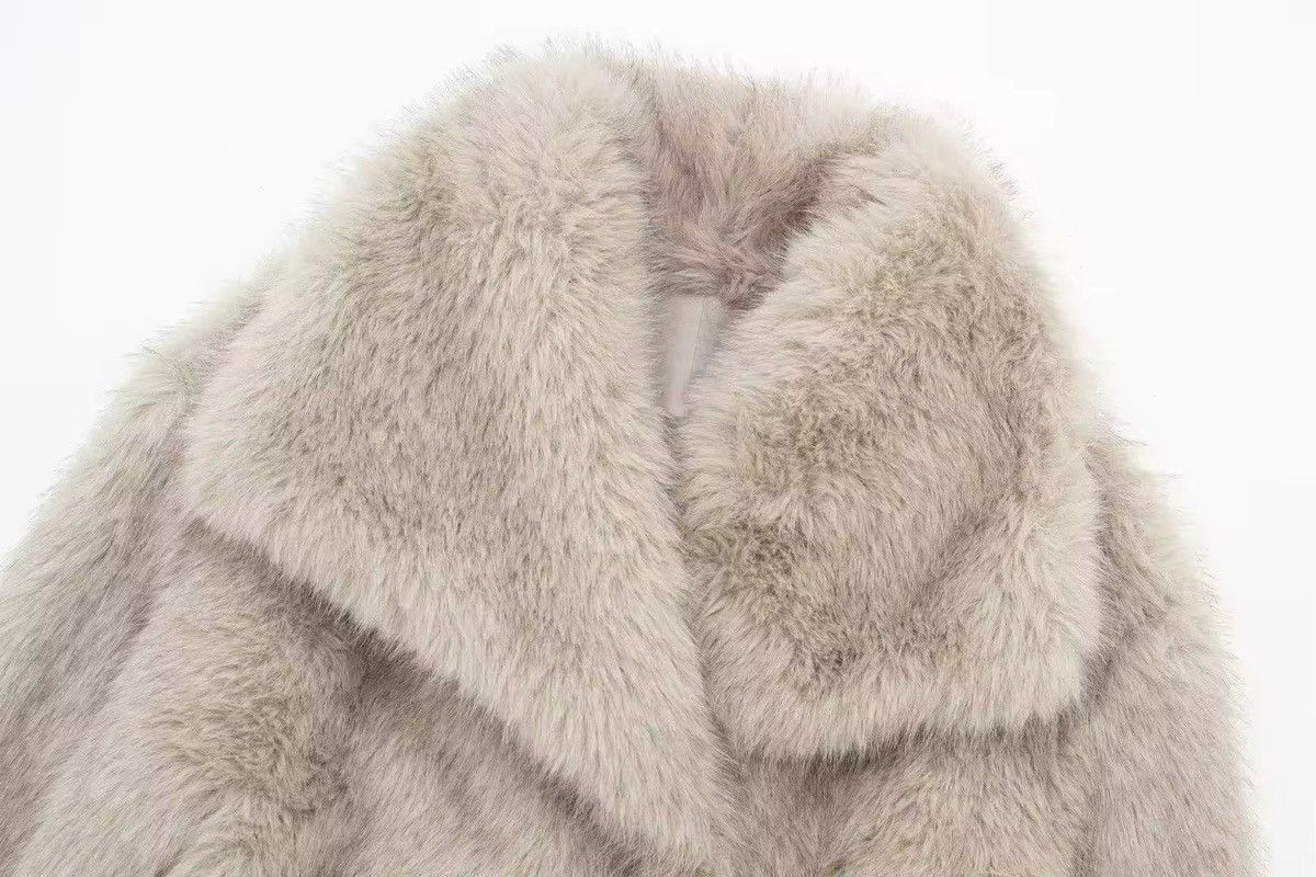 Japanese Brand × Vintage Ladies Faux Fur Plush Wool Long Sleeve Jacket Size M / US 6-8 / IT 42-44 - 4 Thumbnail