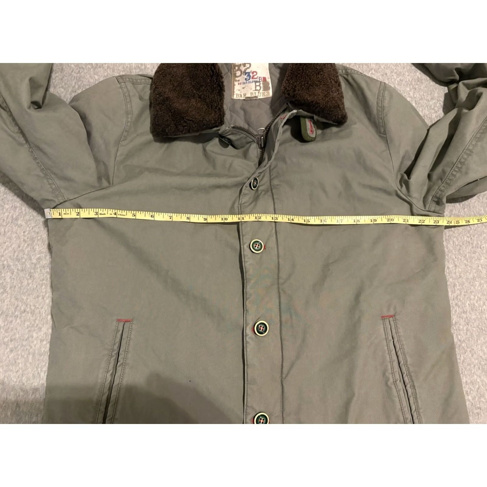 Vintage VINTAGE 32 Bar Blues Green Military Jacket Coat Full Zip Button Sherpa Collar Mens Large Bomber Jacket Green Mens L Full Zip Button Sherpa Collar Size US L / EU 52-54 / 3 - 7 Thumbnail