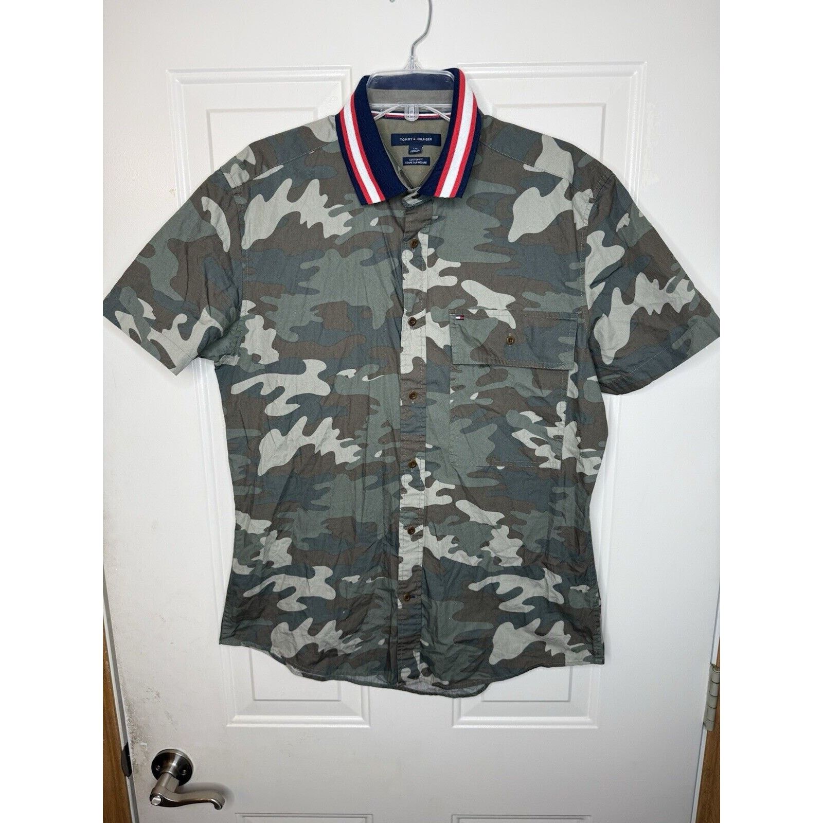 Tommy Hilfiger Tommy Hilfiger Camouflage Shirt Button Down Men’s XL Camo Size US L / EU 52-54 / 3 - 1 Thumbnail