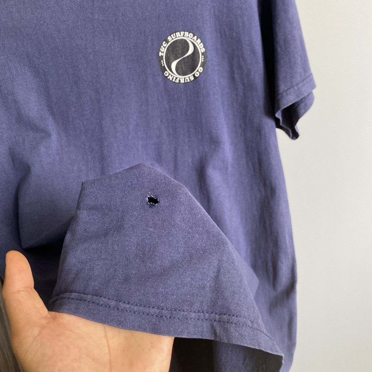 Vintage Thrashed Faded Vintage 90s T&C Surf Designs ERD GRUNGE TEE Size US L / EU 52-54 / 3 - 9 Thumbnail
