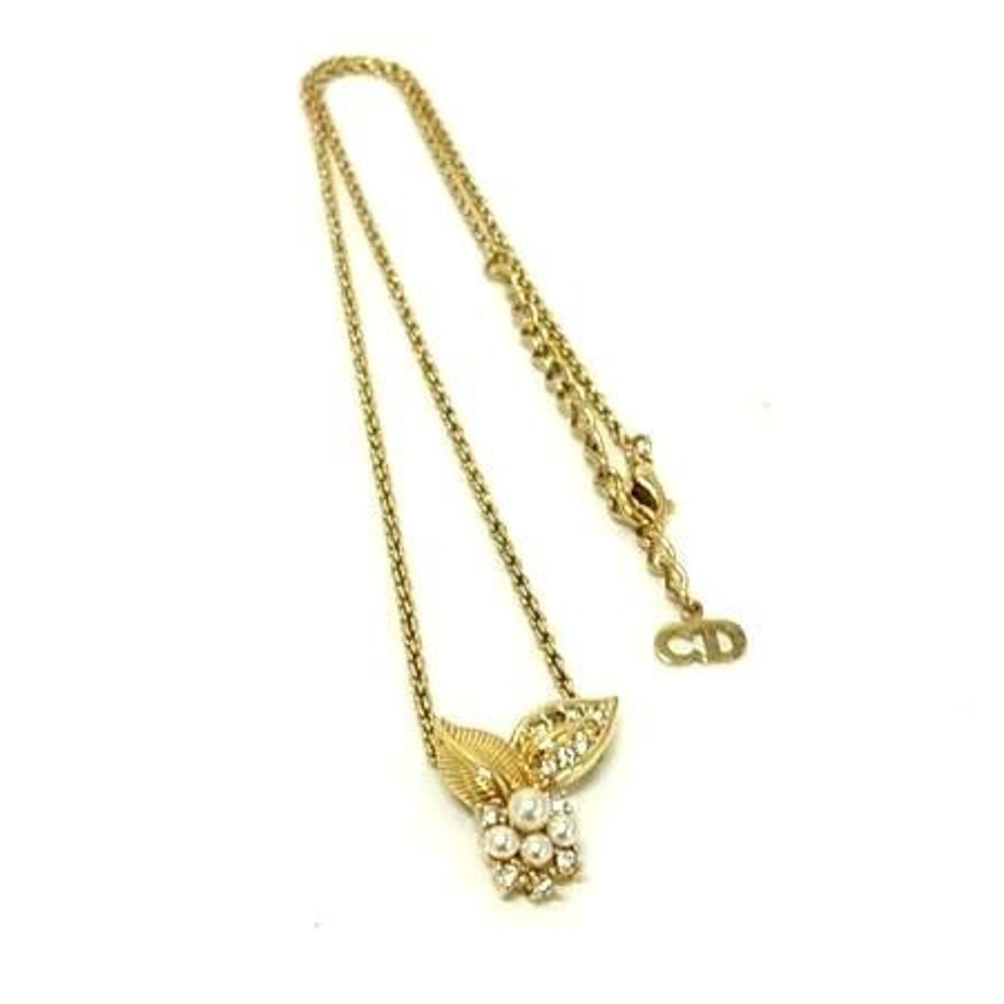 Dior Christian Dior Women's Gold Metal Necklace with Faux Pearls Size ONE SIZE - 1 Thumbnail