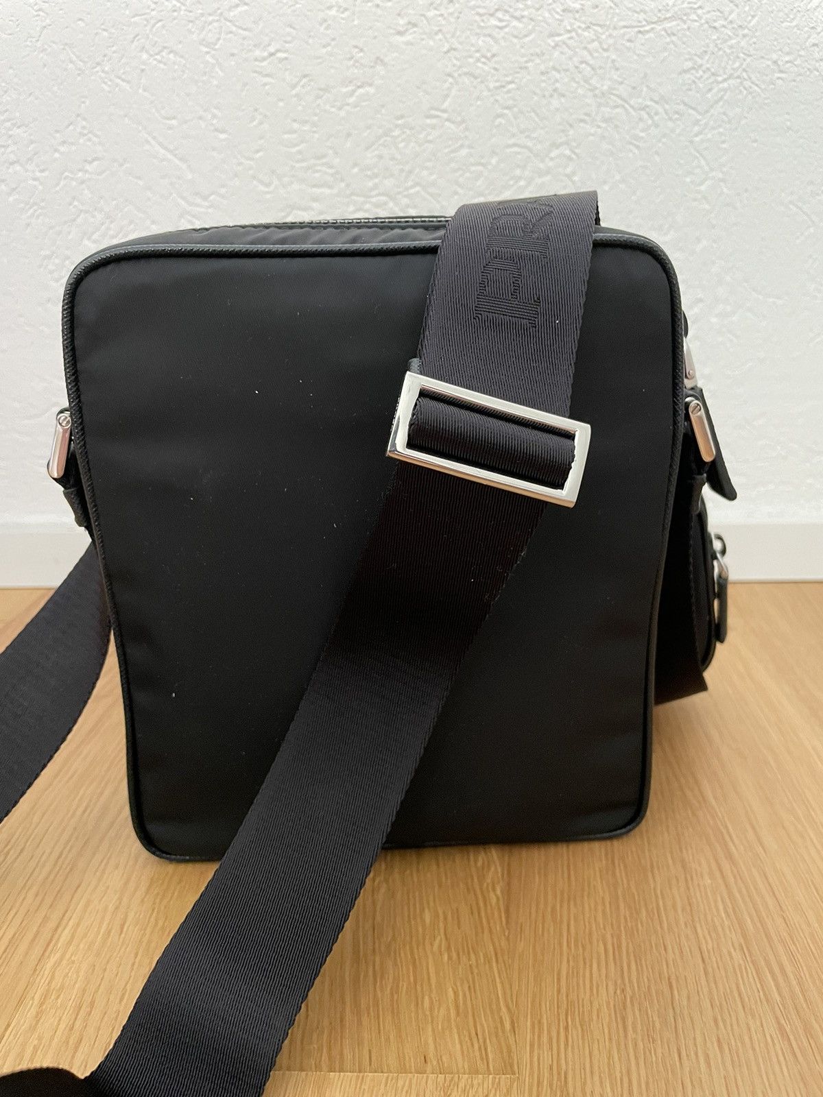 Prada Prada Re-Nylon & Saffiano Shoulder Bag Size ONE SIZE - 7 Thumbnail