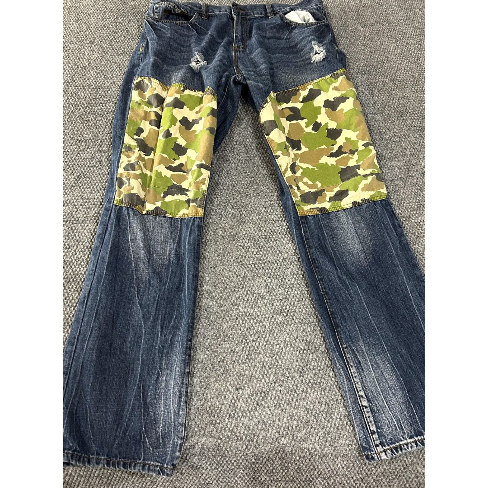 Rocawear Rocawear Jeans Mens 40 Blue Denim Straight Fit Distressed Camo Patchwork Baggy Pocketed Baggy Mens Size US 40 / EU 56 - 2 Thumbnail
