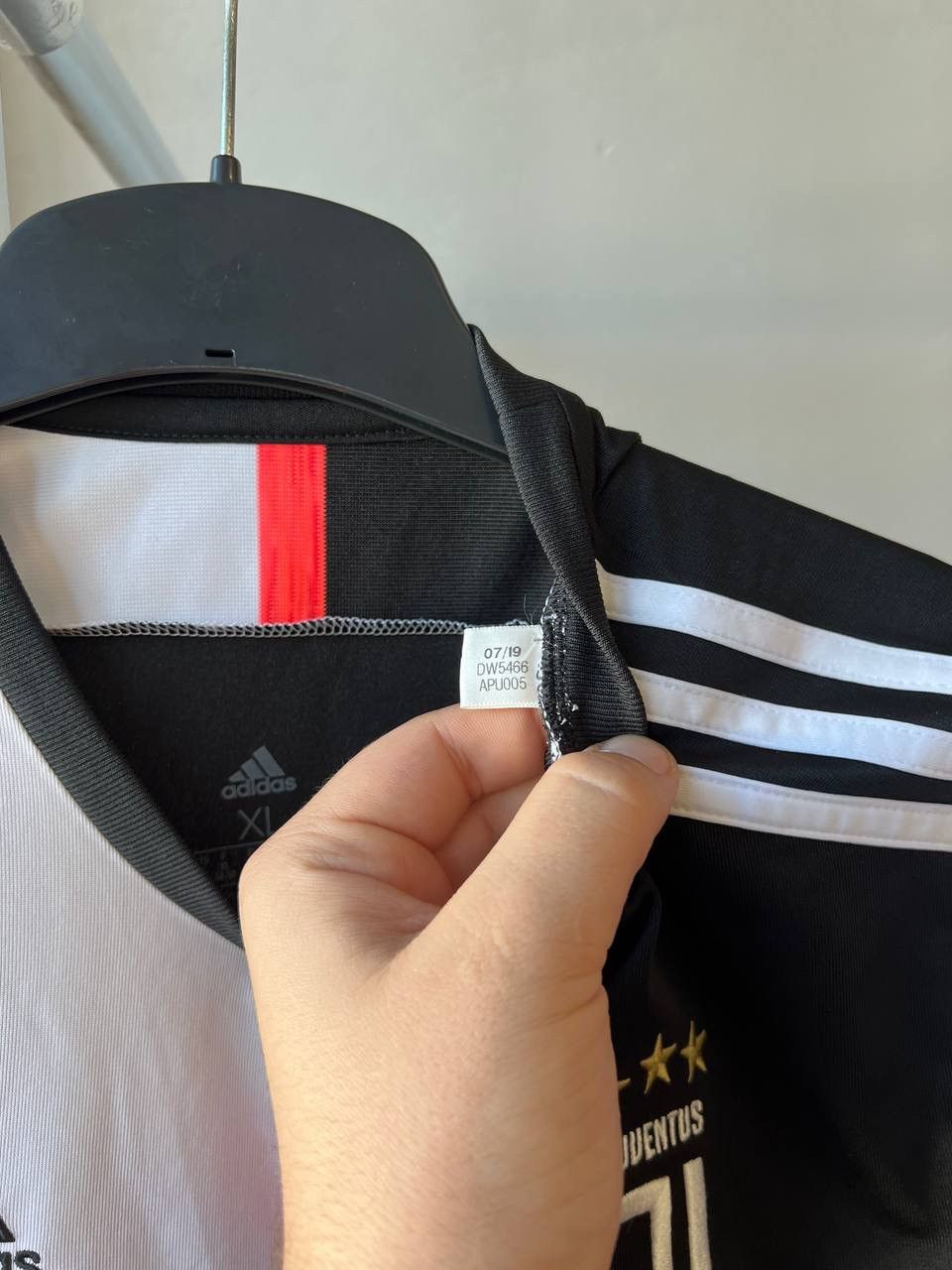 Adidas 2019/20 JUVENTUS FC HOME SOCCER JERSEY FOOTBALL SHIRT XL WMN Size XL / US 12-14 / IT 48-50 - 5 Thumbnail
