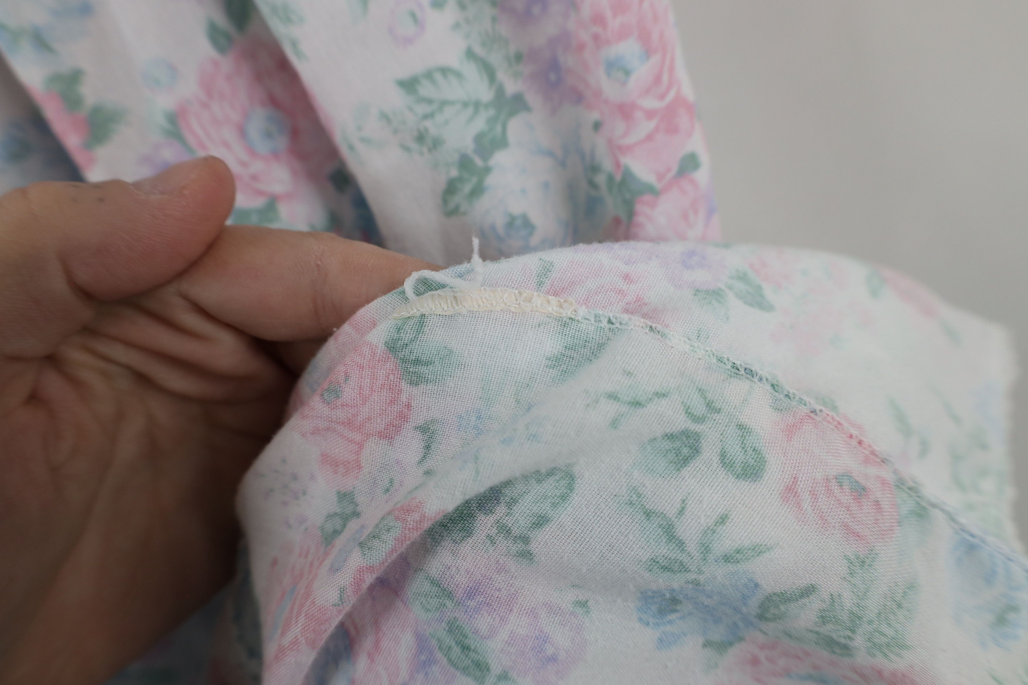 Vintage Vintage 90s Miss Elaine Floral Night Gown Sleeping Shirt USA Size S / US 4 / IT 40 - 8 Thumbnail