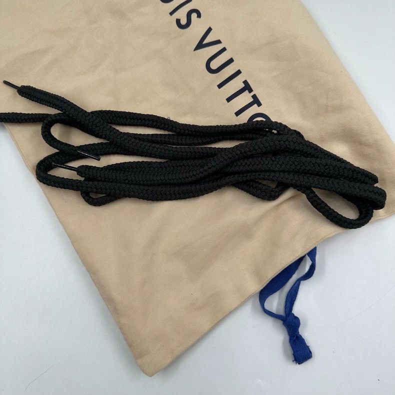 Louis Vuitton Louis Vuitton size 2.5 Black and Grey Bread Shoes Sports Sh Size US 6 / IT 36 - 9 Thumbnail
