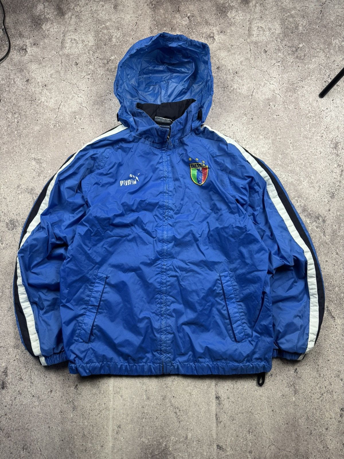 Puma Vintage Puma Italy Soccer Track Top Jacket Distressed Size US M / EU 48-50 / 2 - 2 Thumbnail