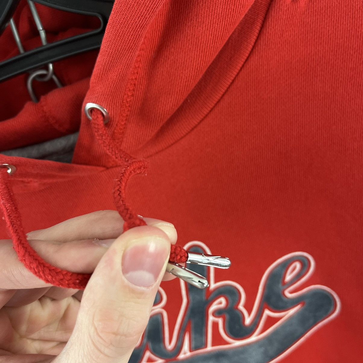 Nike × Vintage Vintage 2000s Nike Hoodie Big Logo Swoosh Embroidery Red Size L / US 10 / IT 46 - 10 Thumbnail