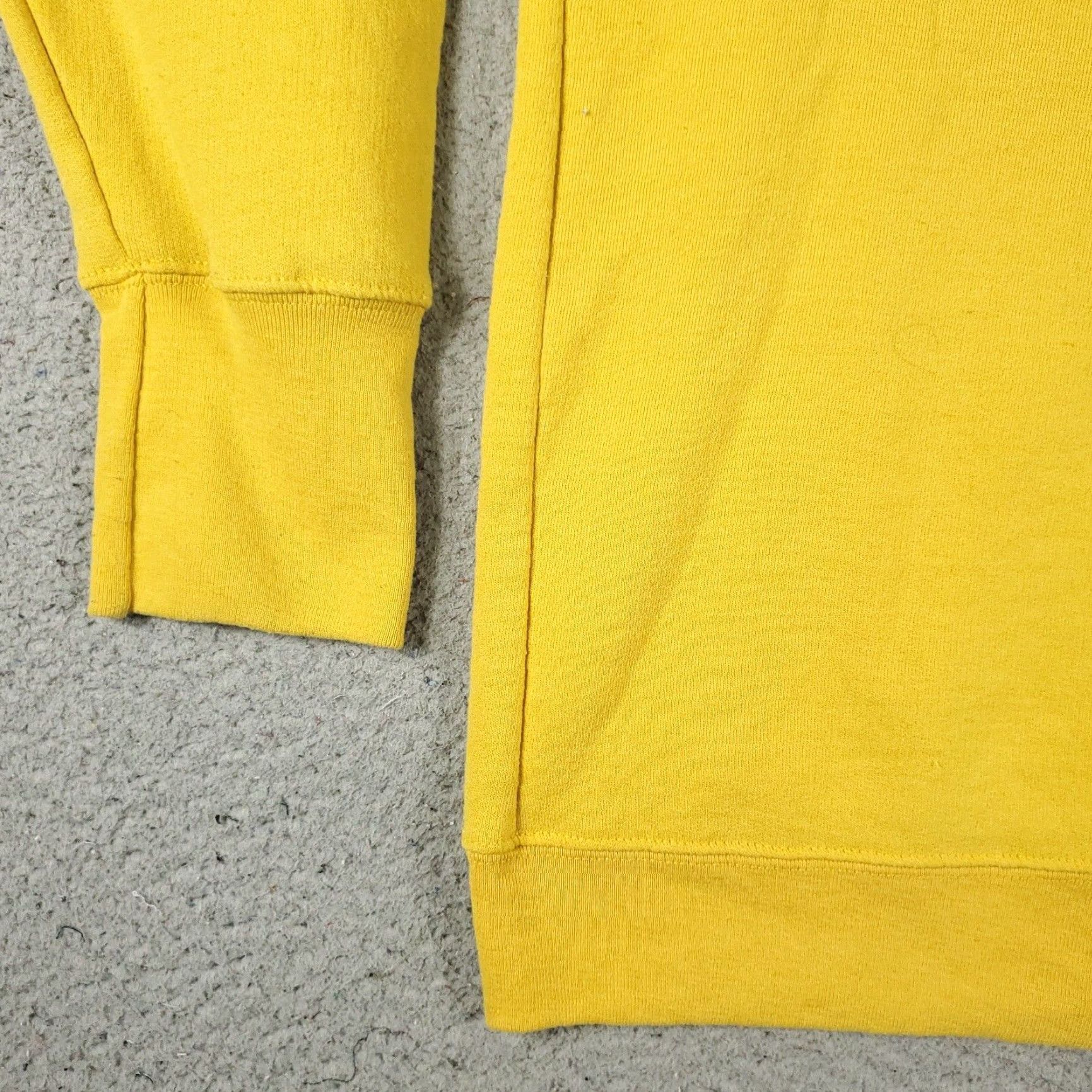 Champion VINTAGE Champion Sweater Mens 2XL Crew Neck Pullover Long Sleeve Cotton Blend Casual Winter Fall Mens Size US XXL / EU 58 / 5 - 3 Thumbnail