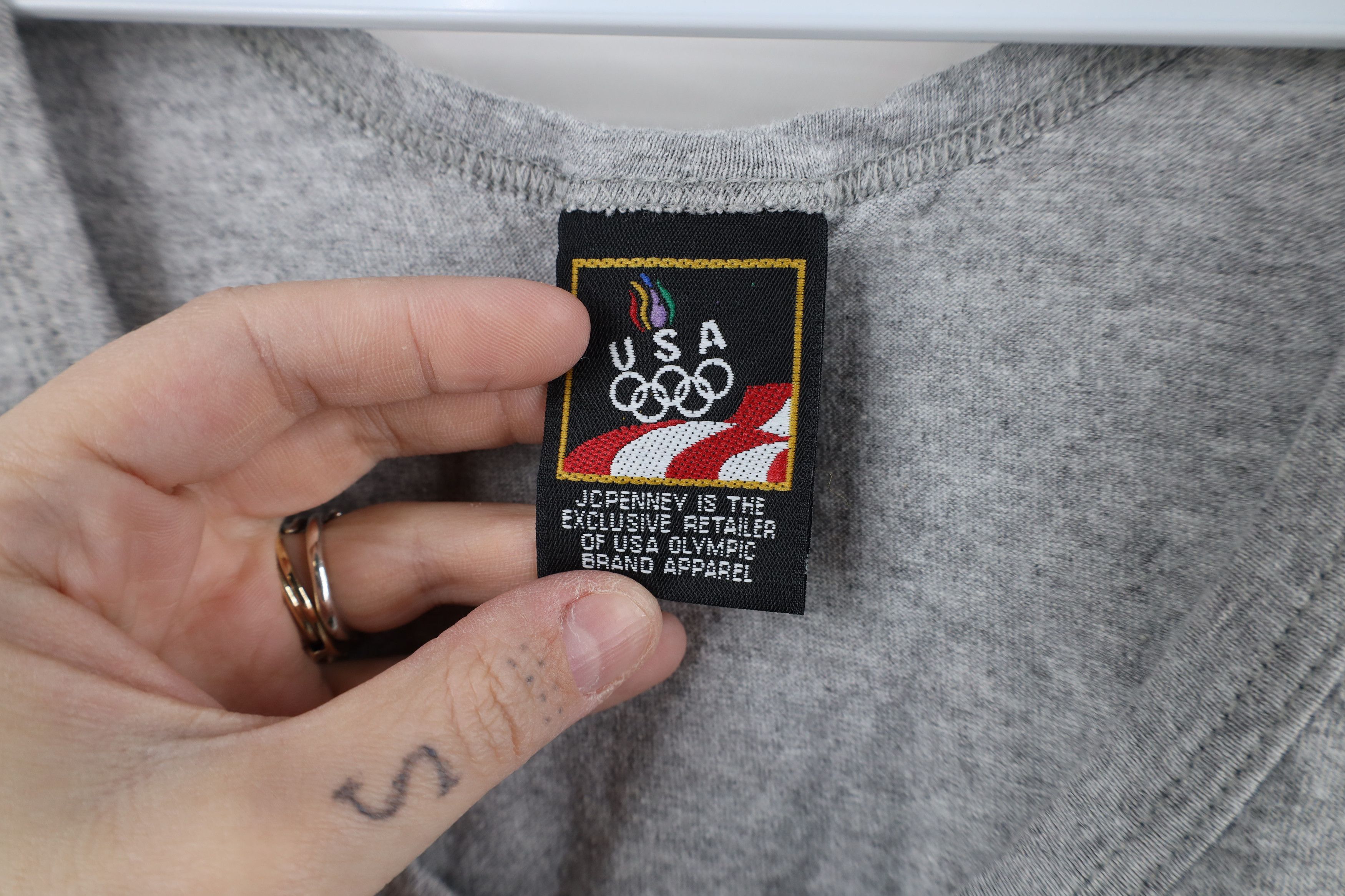 Vintage Vintage 90s USA Olympics Tank Top T-Shirt Heather Gray USA Size US XL / EU 56 / 4 - 6 Thumbnail