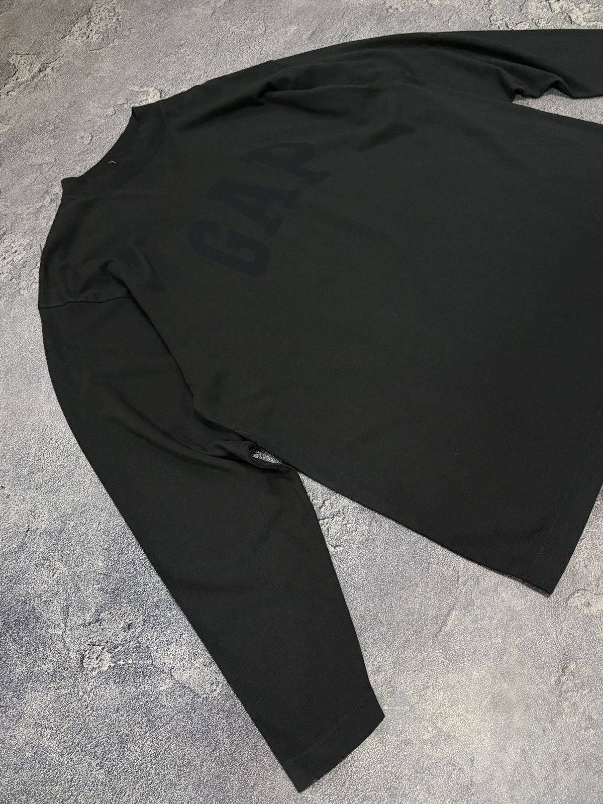 Gap × Yeezy New Yzy Gap by Balenciaga Dove Longsleeve Tee Gunmetal M Size US M / EU 48-50 / 2 - 7 Thumbnail