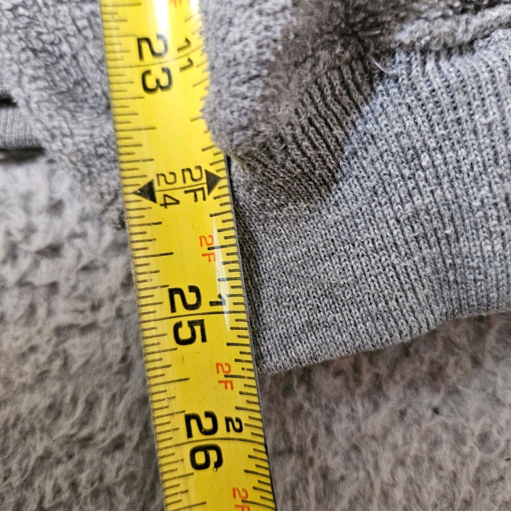 Disney VINTAGE Disney Happy To Be Grumpy Fleece Sweatshirt XL Gray Women Pullover, Disney Store, Regular Size, 25 Inch Chest, 25 Inch Length Size XL / US 12-14 / IT 48-50 - 6 Thumbnail