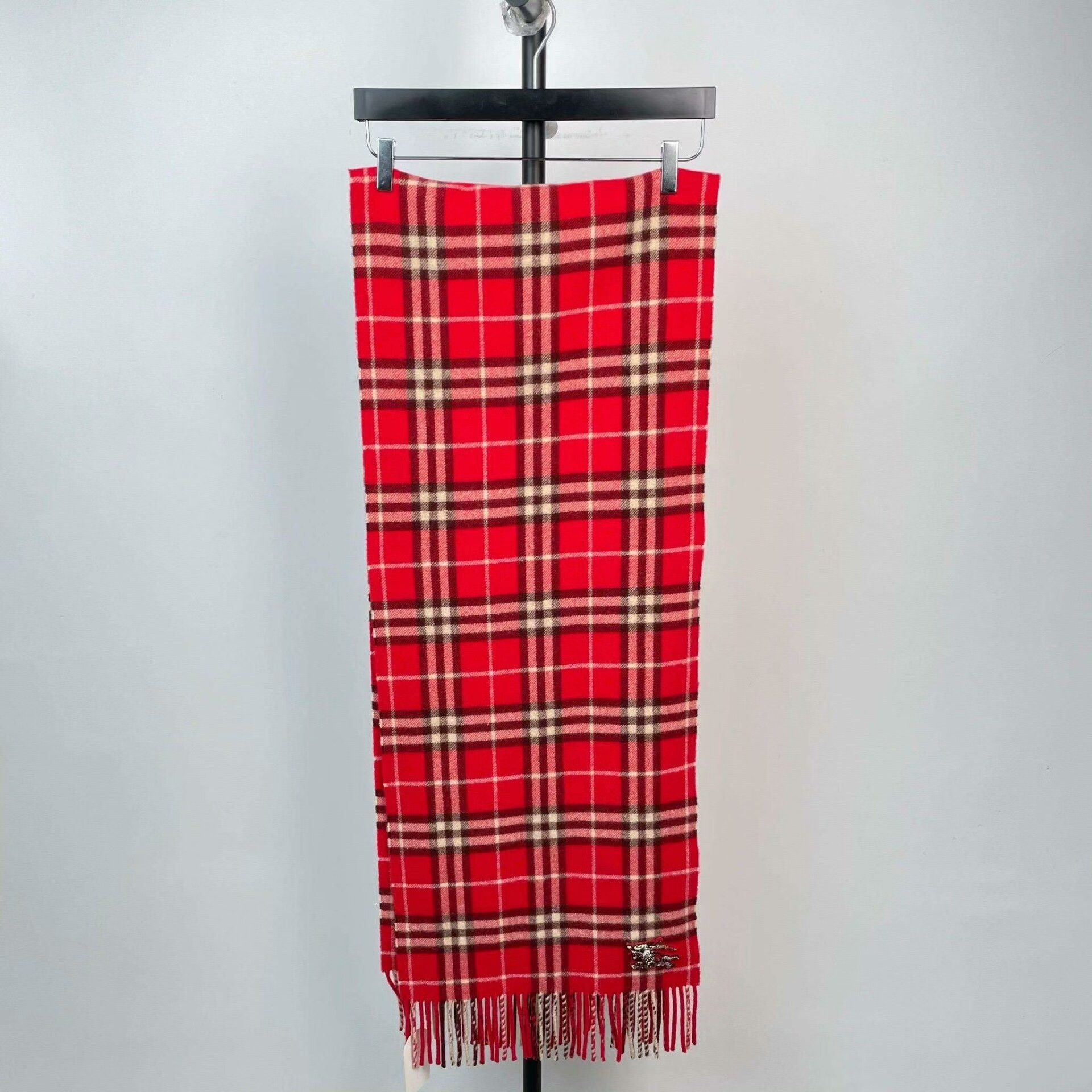 Burberry Burberry Red Plaid Cashmere Scarf Size ONE SIZE - 1 Thumbnail