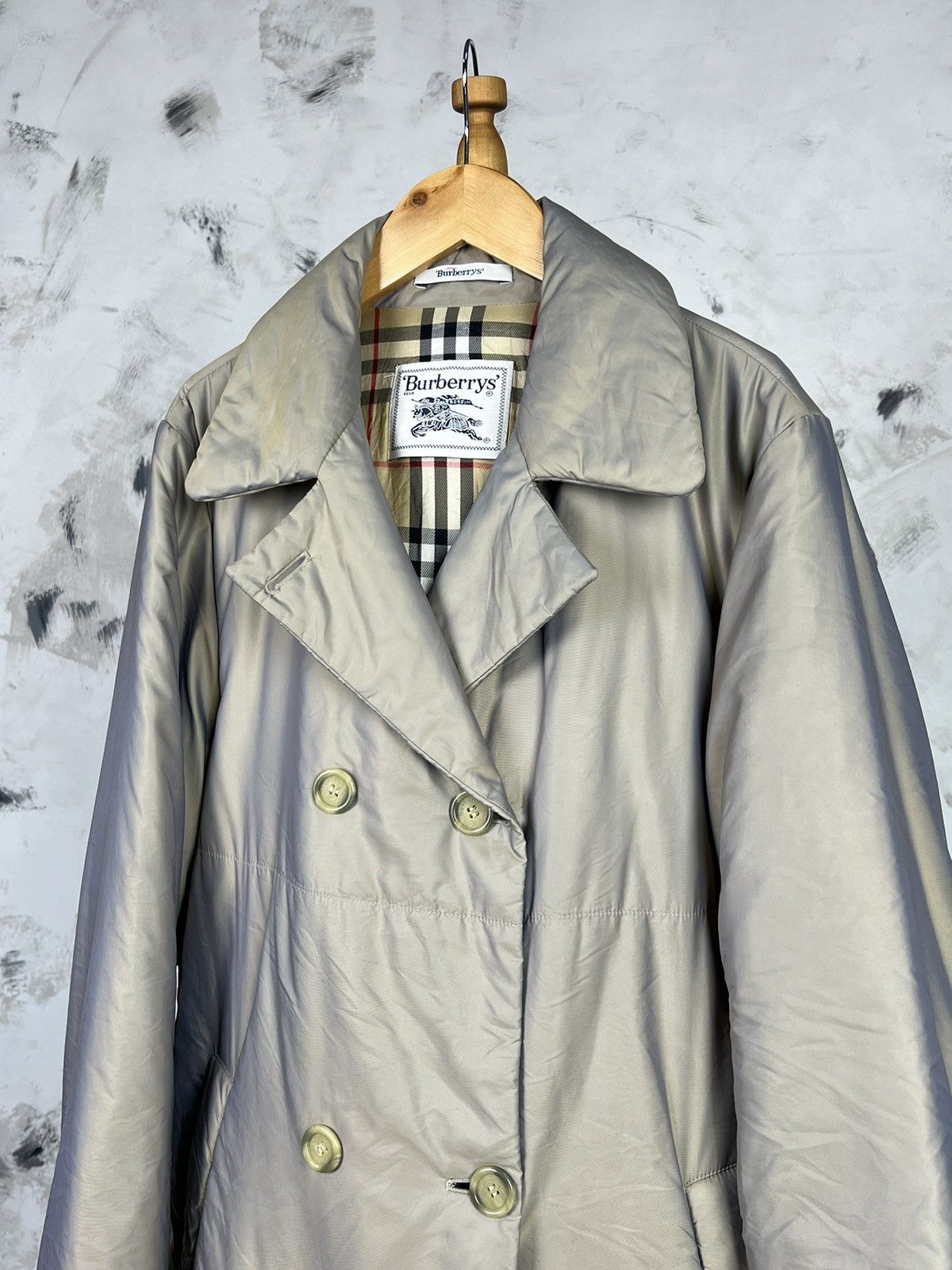Burberry Vintage Burberry Trench Coat Jacket Size 31 1/2 M -L Size L / US 10 / IT 46 - 2 Thumbnail