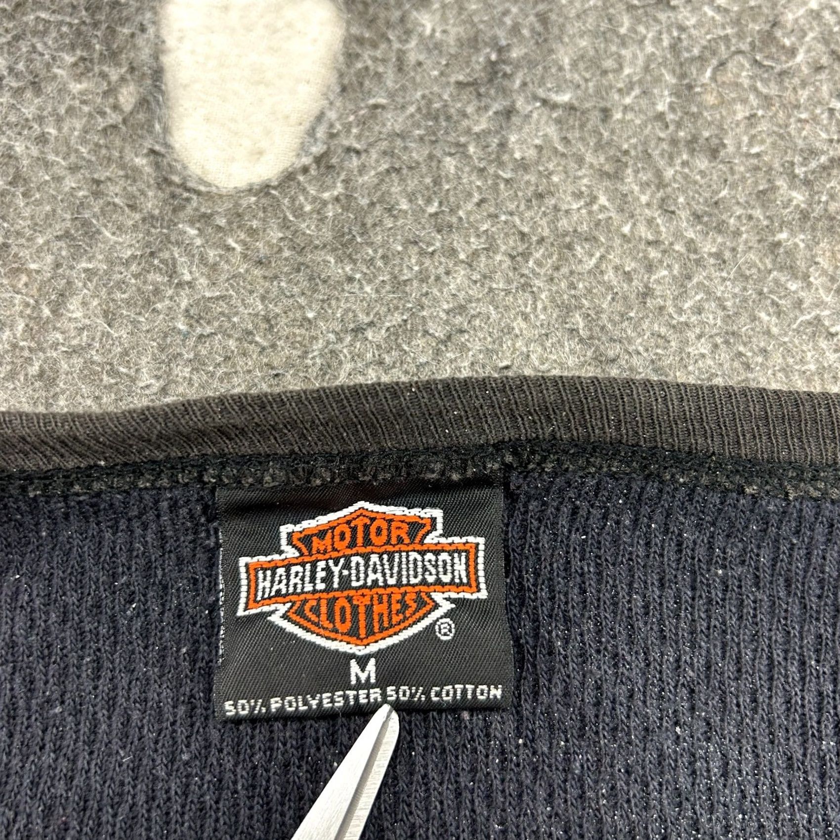 Harley Davidson VINTAGE Harley-Davidson Shirt Mens M Black Long Sleeve Thermal Flame 80s 90s USA Carhartt Logo Pockets Size US M / EU 48-50 / 2 - 6 Thumbnail